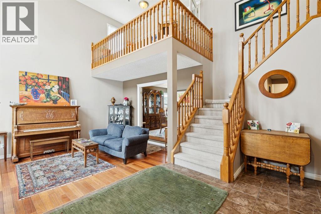 4 Wood Valley Rise Sw, Calgary, Alberta  T2W 5X5 - Photo 4 - A2292225