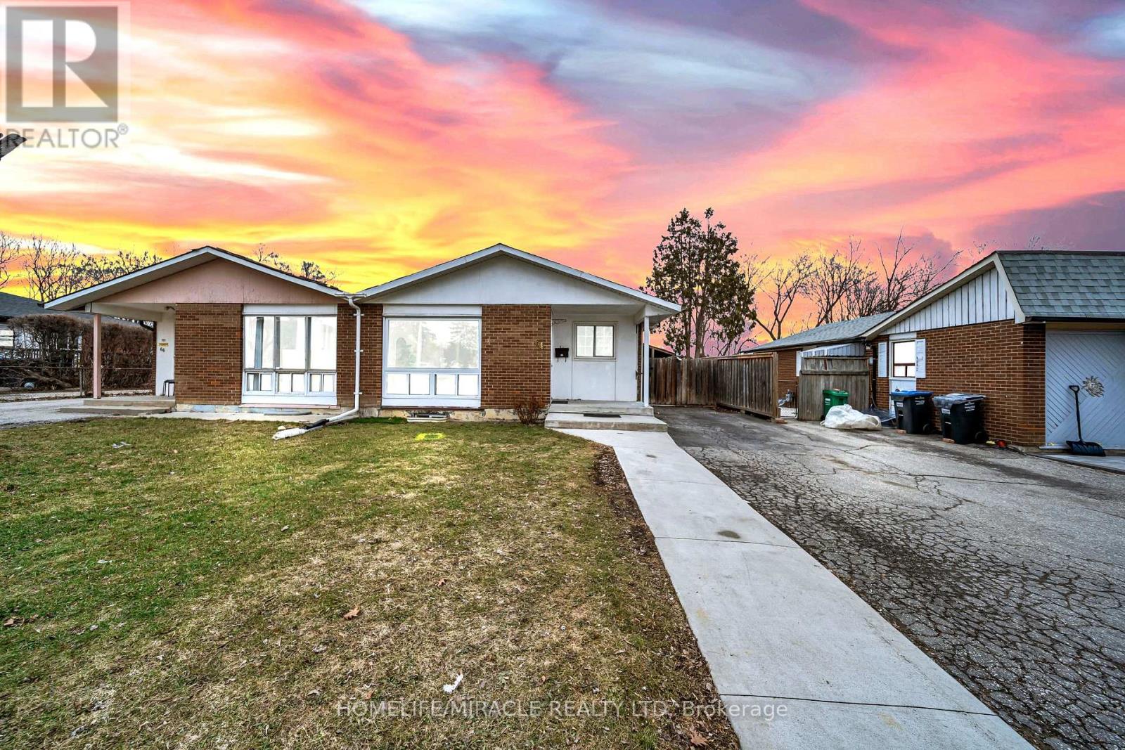 64 DRAKE BOULEVARD, Brampton, Ontario