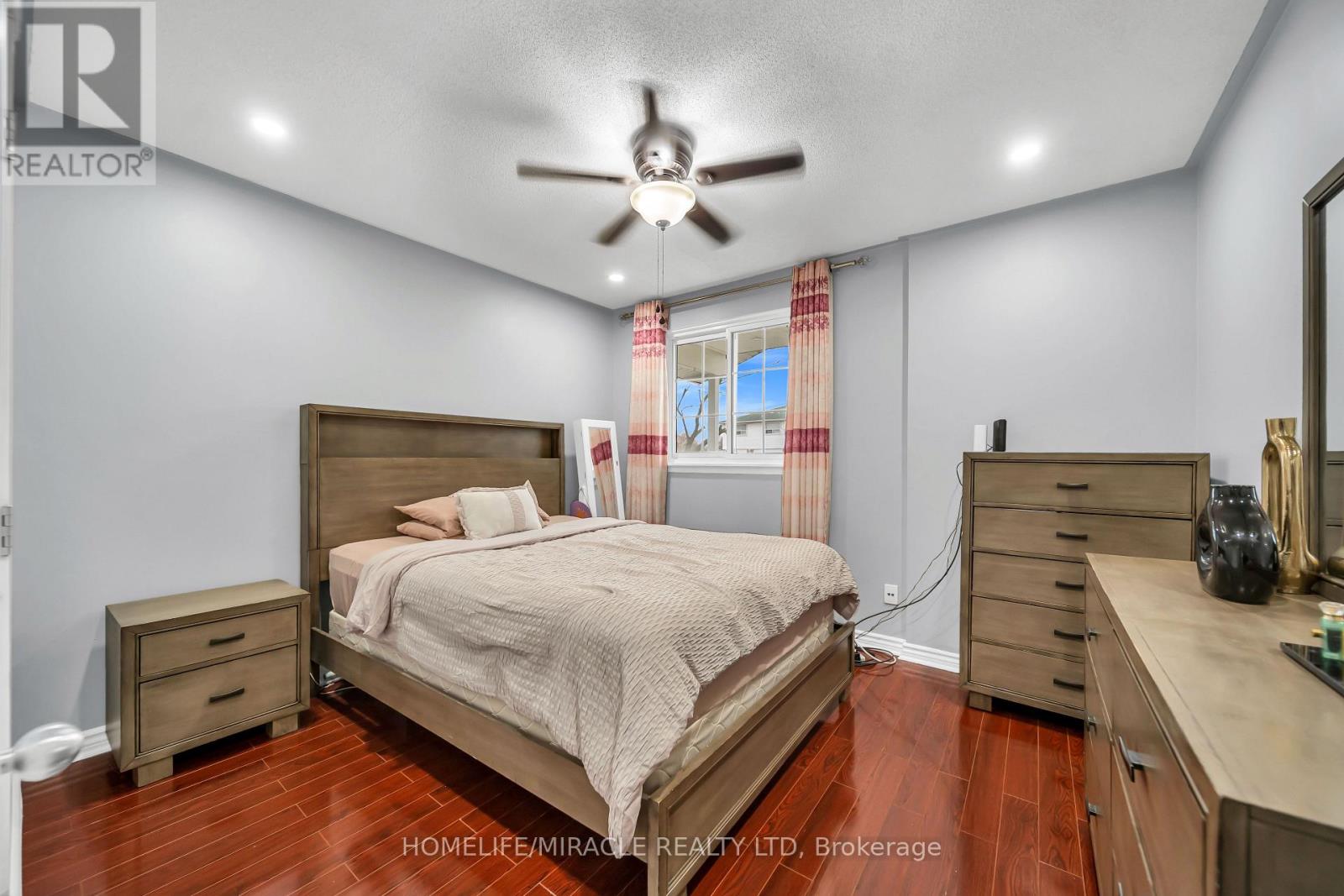 64 Drake Boulevard, Brampton, Ontario  L6T 3K9 - Photo 11 - W12918736