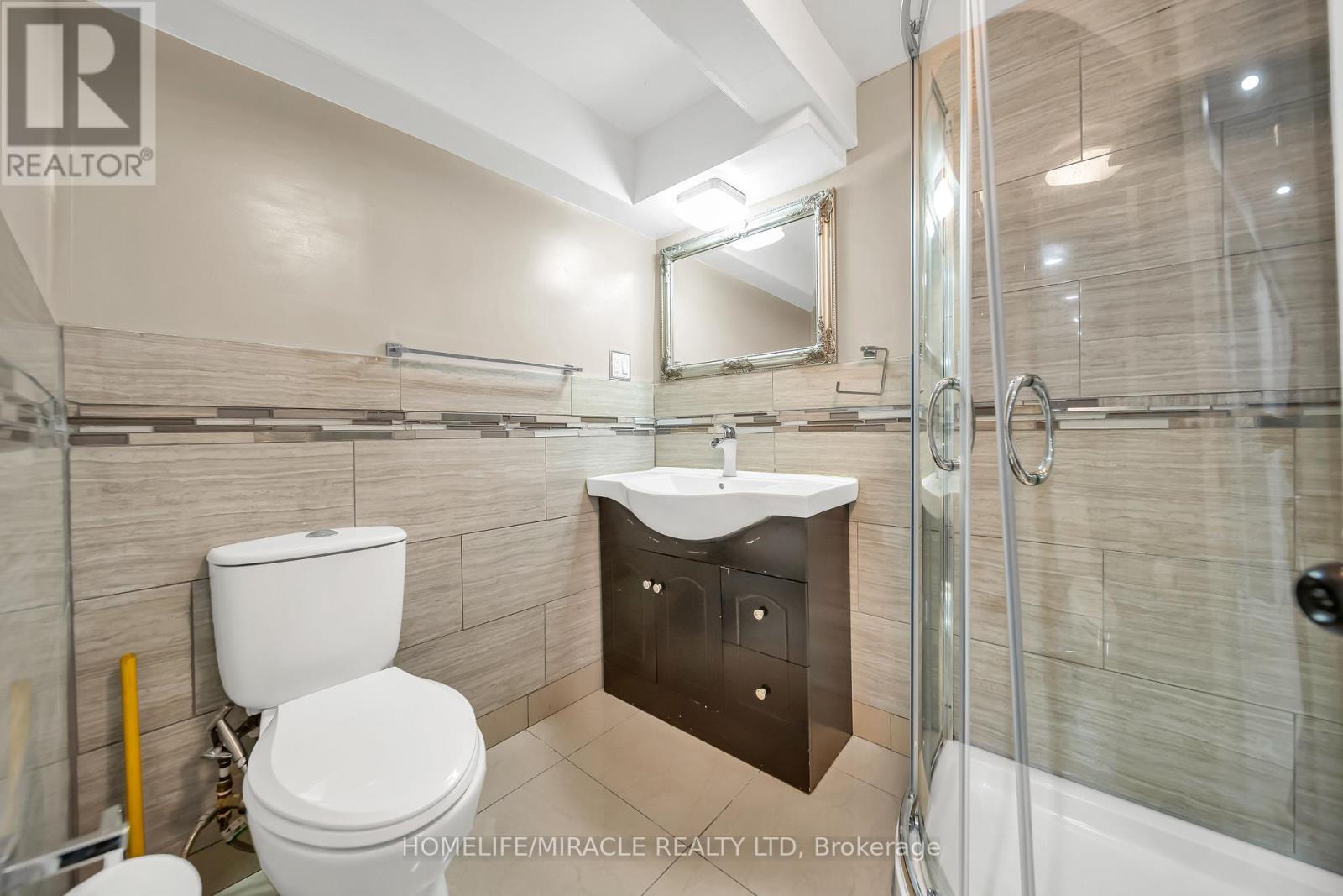 64 Drake Boulevard, Brampton, Ontario  L6T 3K9 - Photo 20 - W12918736