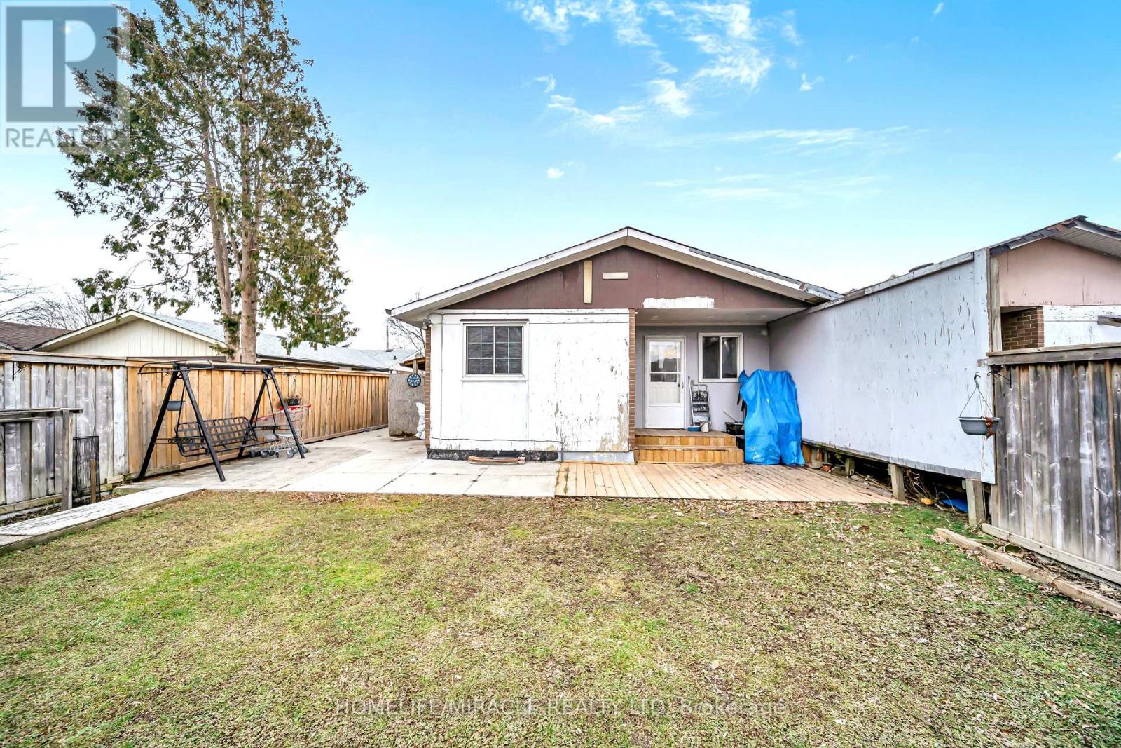 64 Drake Boulevard, Brampton, Ontario  L6T 3K9 - Photo 32 - W12918736