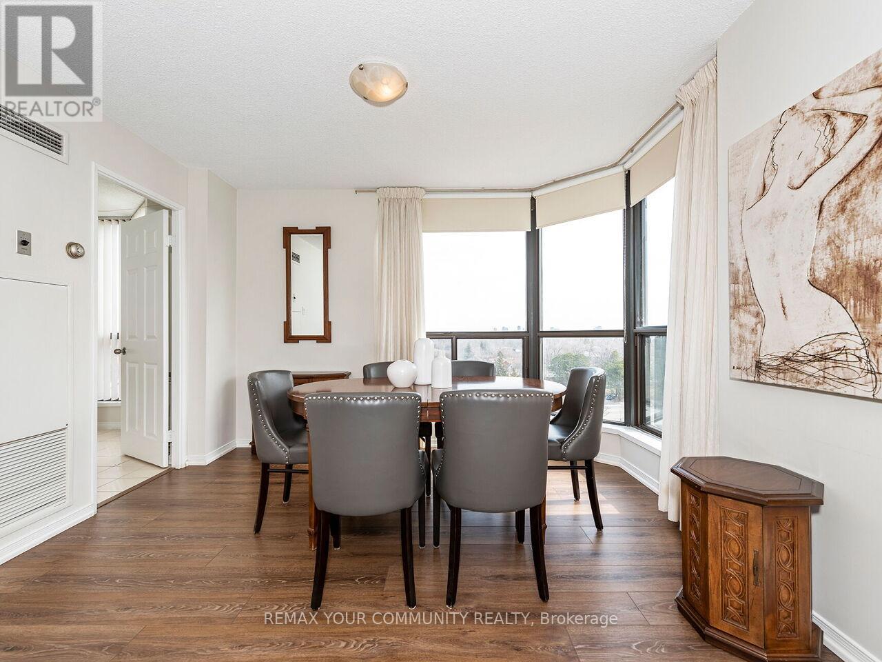 801 - 1155 Bough Beeches Boulevard, Mississauga, Ontario L4W 4N2 - Photo 16 - W12918778