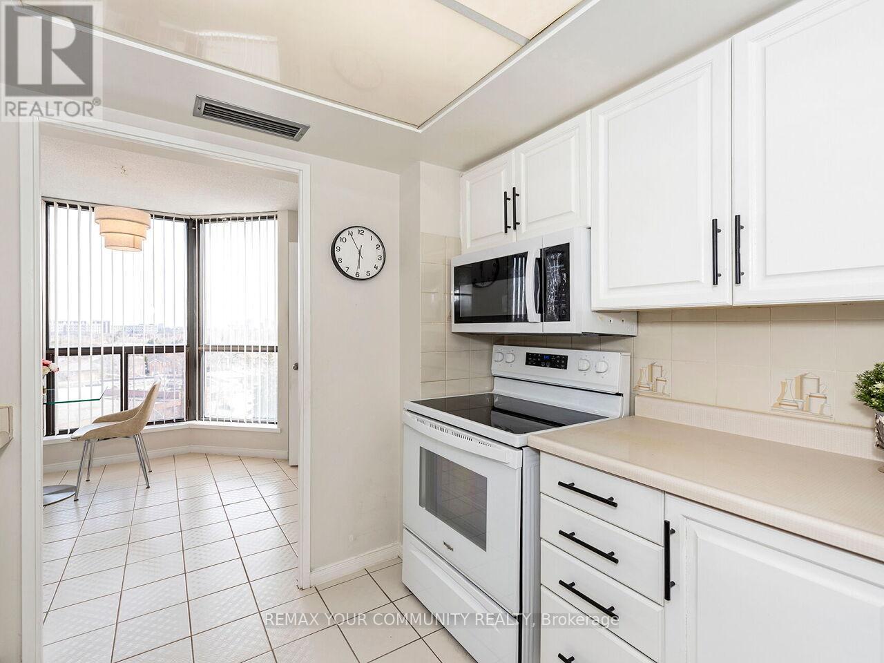 801 - 1155 Bough Beeches Boulevard, Mississauga, Ontario L4W 4N2 - Photo 21 - W12918778