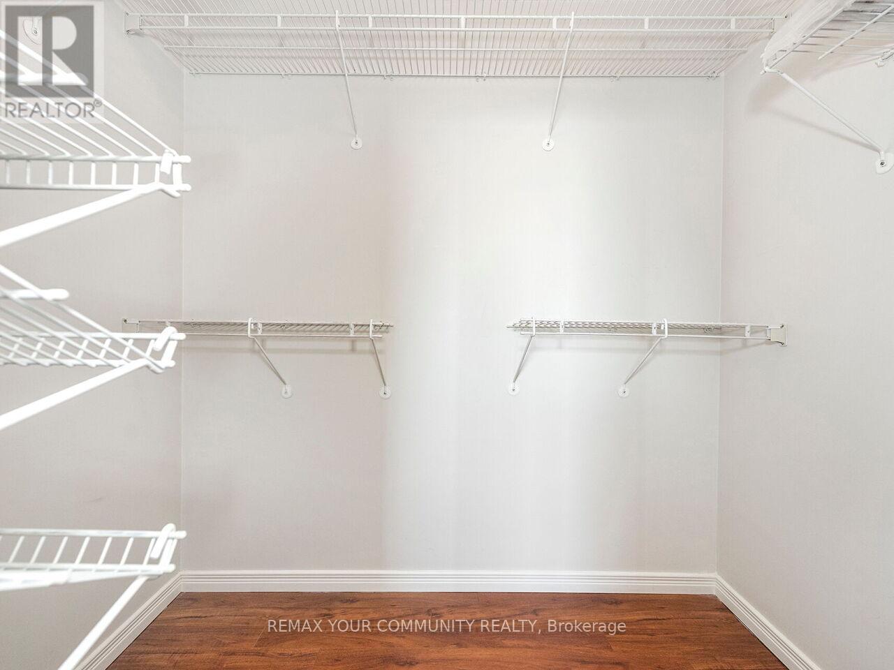 801 - 1155 Bough Beeches Boulevard, Mississauga, Ontario L4W 4N2 - Photo 43 - W12918778