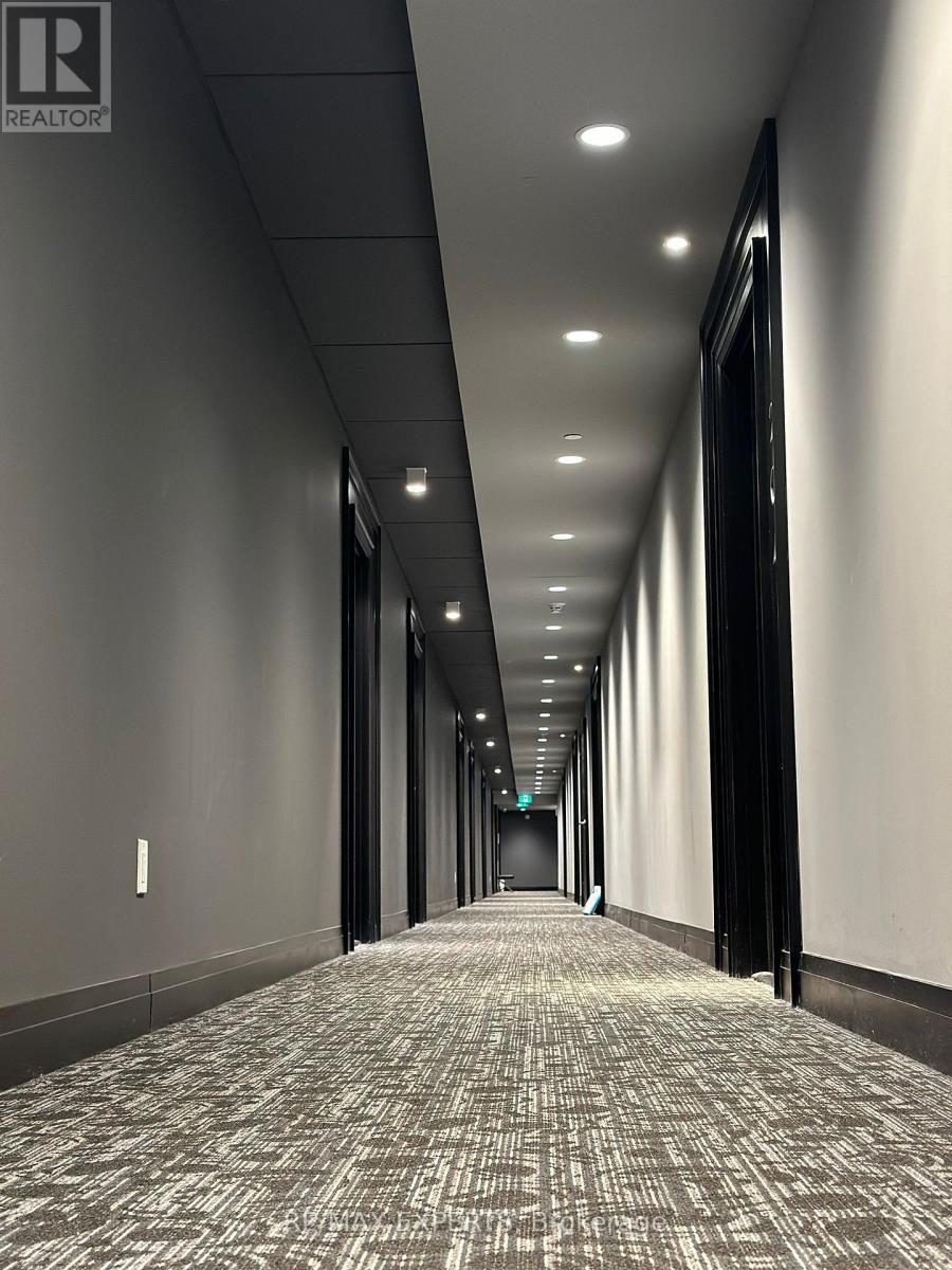 206 - 95 Dundas Street W, Oakville, Ontario  L6M 5N4 - Photo 6 - W12918788