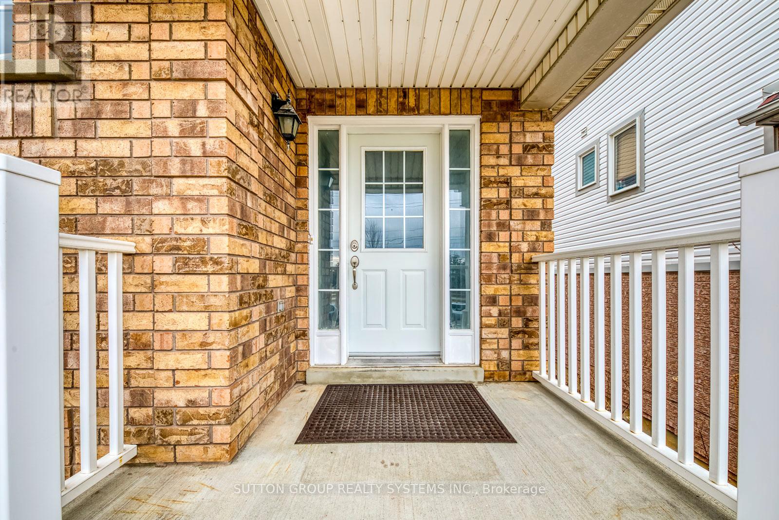 1191 Chapman Crescent, Milton, Ontario  L9T 6G2 - Photo 4 - W12918802