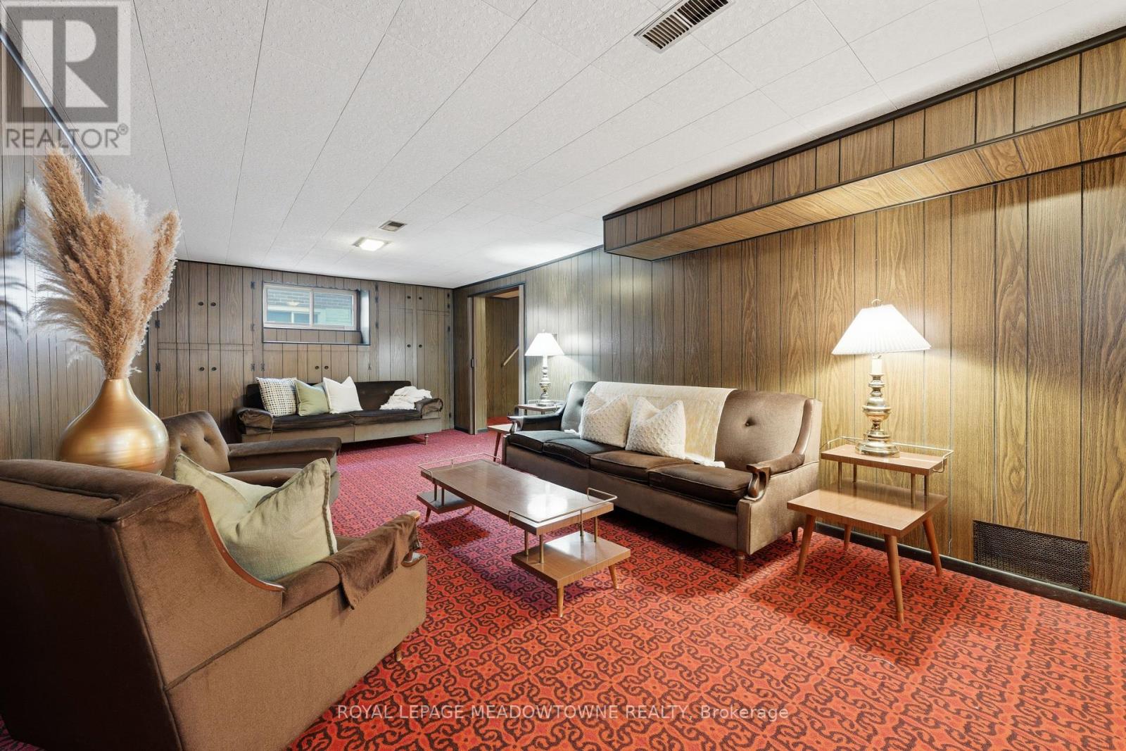 144 Silverhill Drive, Toronto (Islington-City Centre West), Ontario  M9B 3W7 - Photo 31 - W12918824