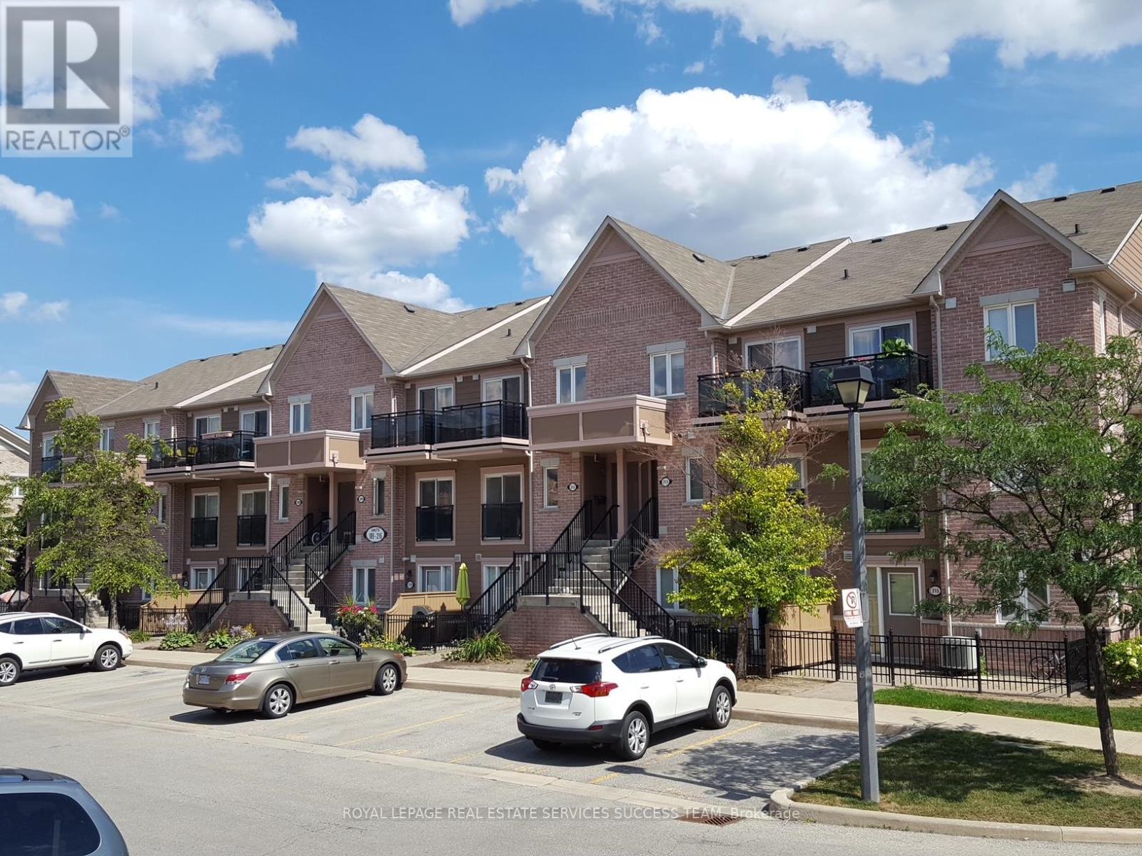 207 - 4975 Southampton Drive, Mississauga, Ontario L5M 8C5 - Photo 2 - W12918840