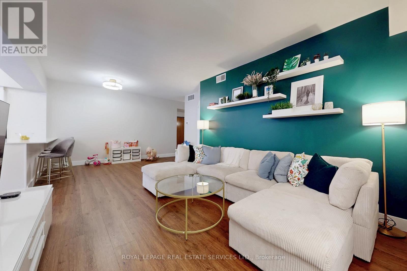 104 - 4016 Kilmer Drive, Burlington, Ontario  L7M 5A7 - Photo 5 - W12918842