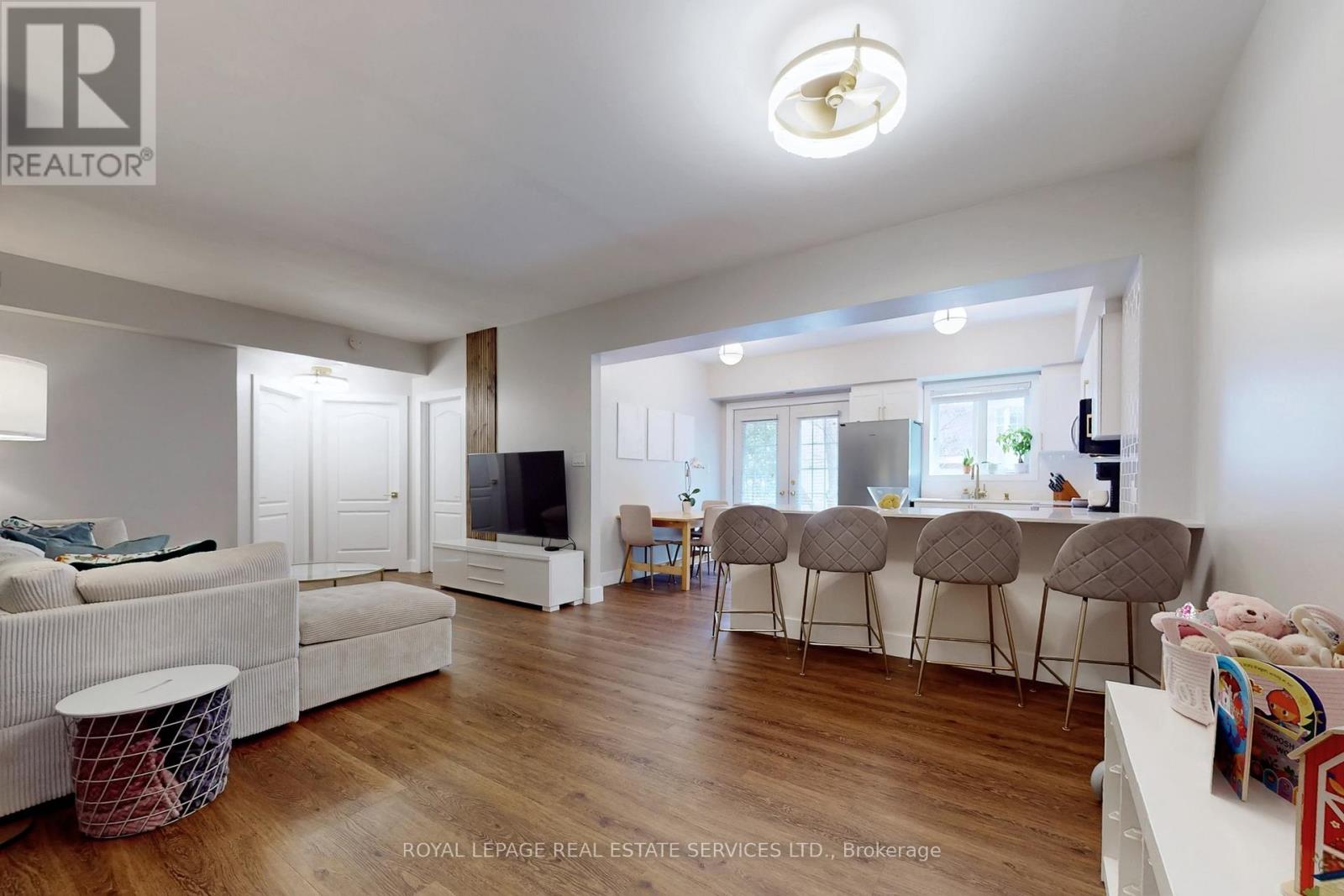 104 - 4016 Kilmer Drive, Burlington, Ontario  L7M 5A7 - Photo 7 - W12918842