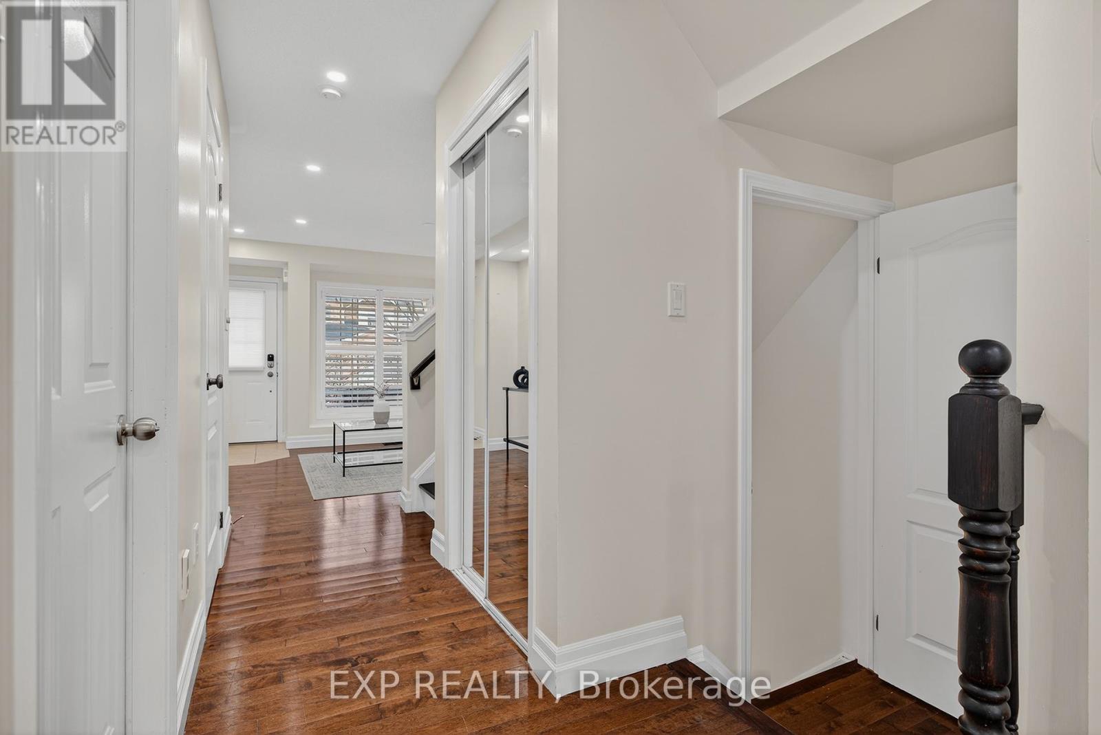 4067 Donnic Drive, Burlington, Ontario  L7M 0A5 - Photo 16 - W12918848