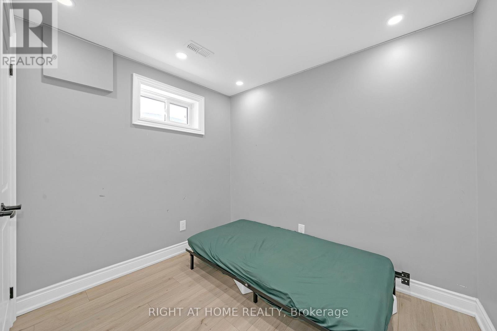 86 Topcliff Avenue, Toronto, Ontario  M3N 1L8 - Photo 40 - W12918854