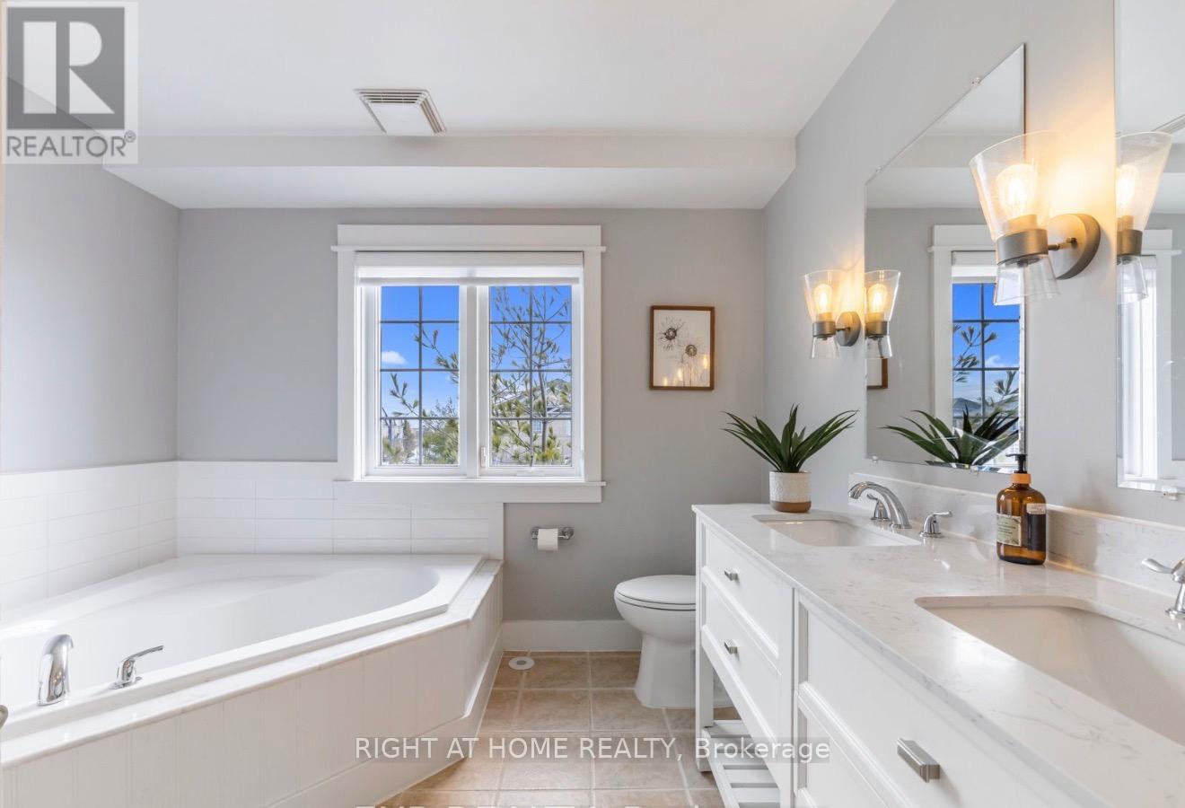 2342 Sutton Drive, Burlington, Ontario  L7L 6Y8 - Photo 16 - W12918872