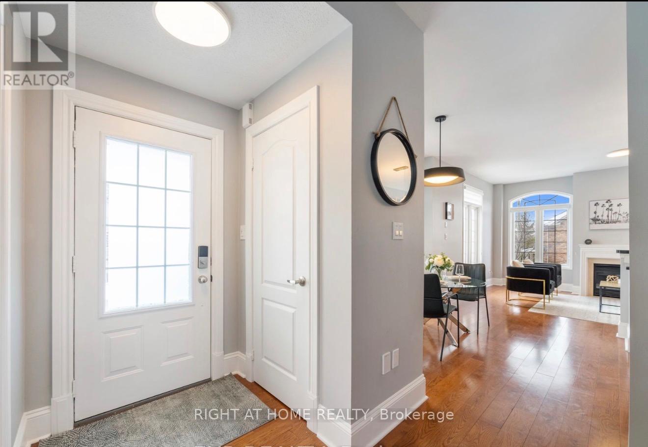 2342 Sutton Drive, Burlington, Ontario  L7L 6Y8 - Photo 2 - W12918872