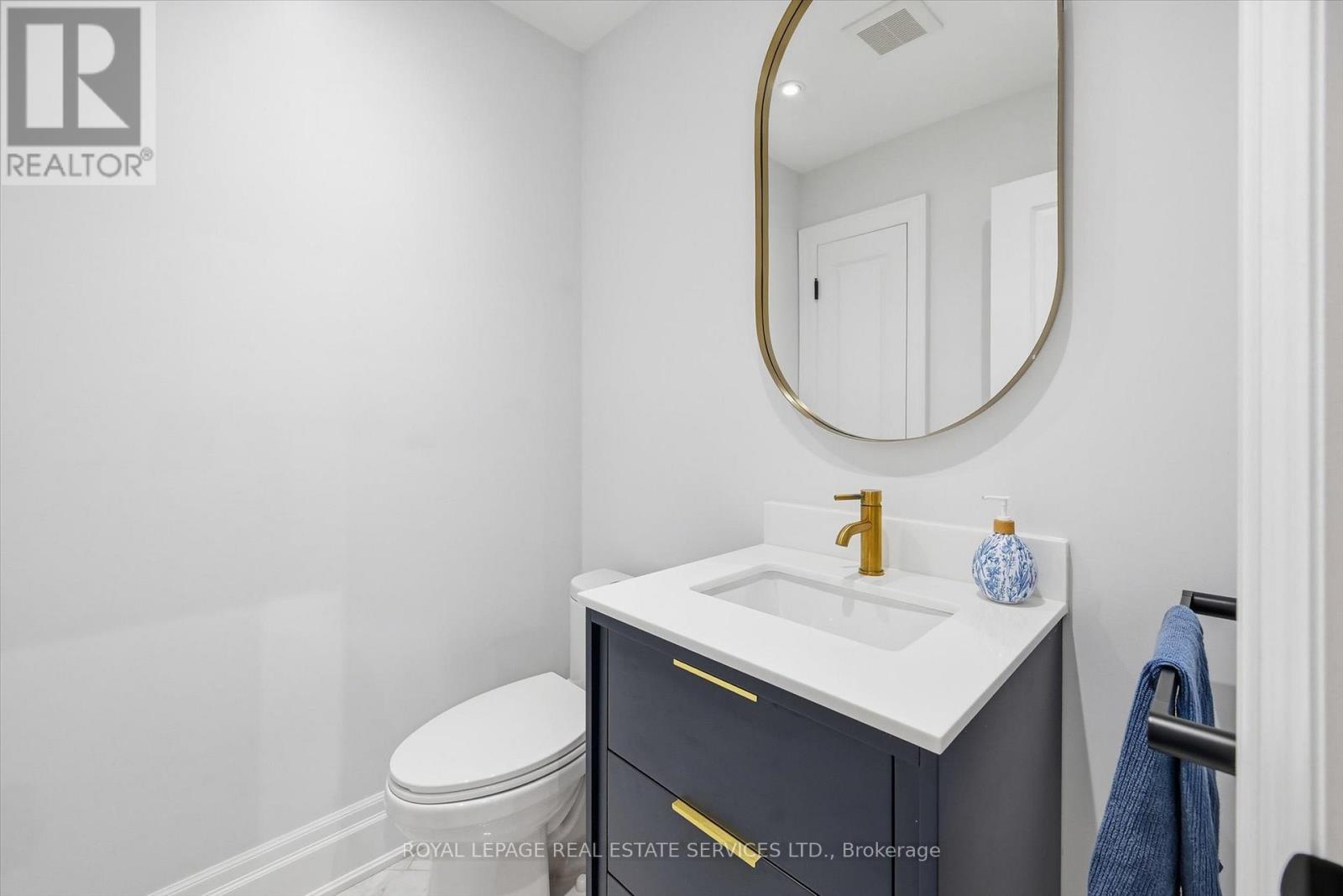 1601 Venetia Drive, Oakville, Ontario  L6L 1K8 - Photo 22 - W12918888