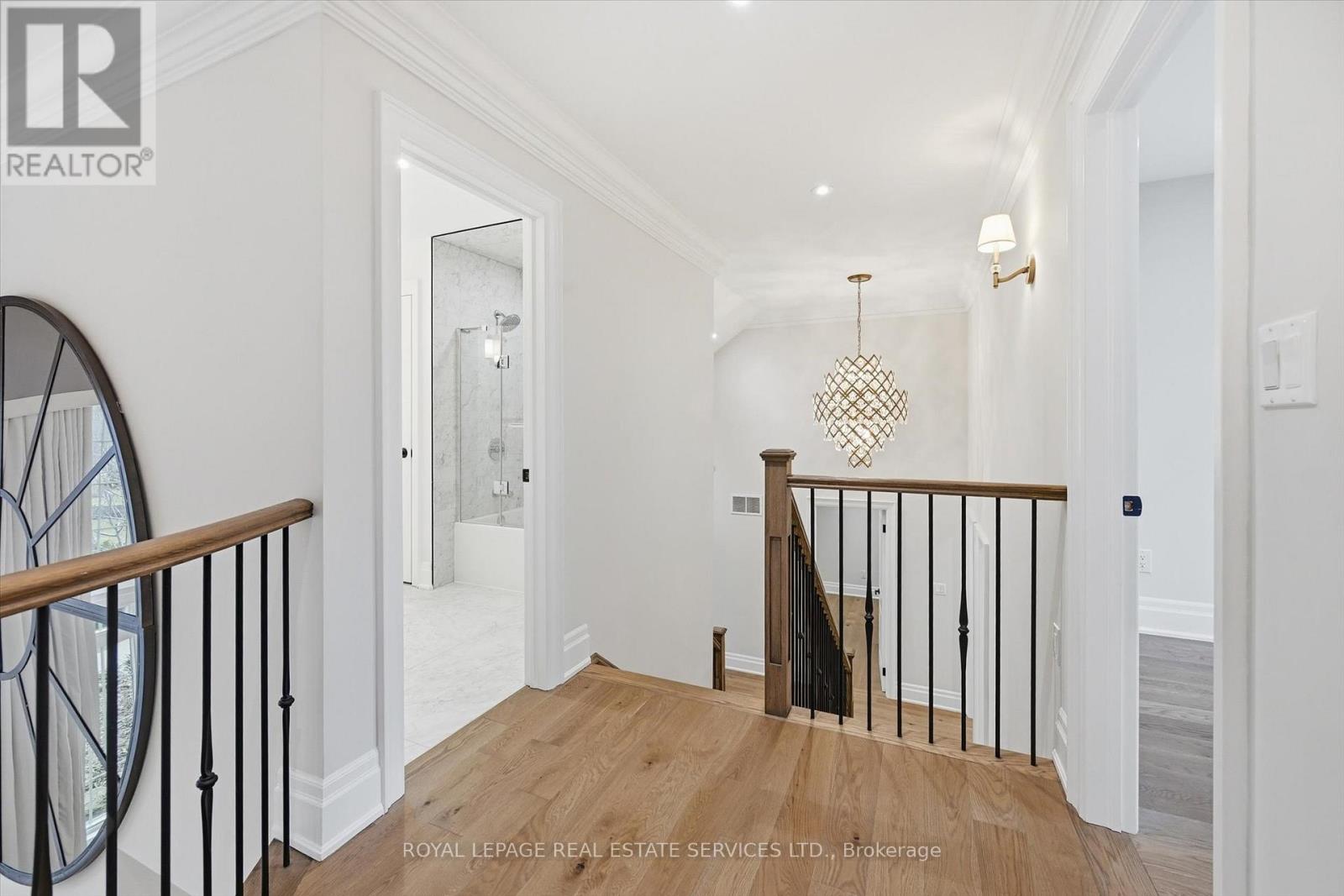 1601 Venetia Drive, Oakville, Ontario  L6L 1K8 - Photo 23 - W12918888