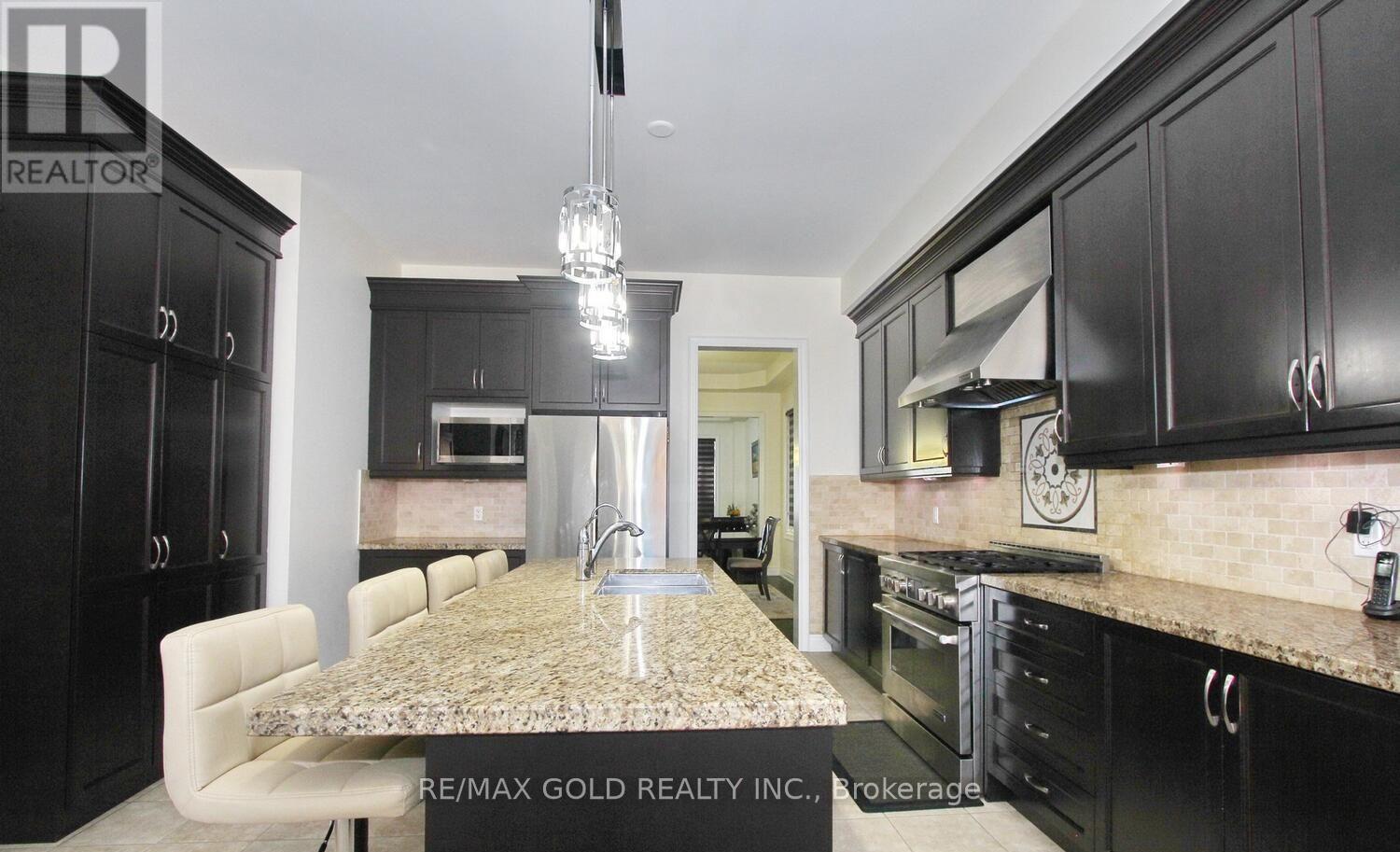 14 Ladbrook Crescent, Brampton, Ontario  L6X 5H6 - Photo 20 - W12918924