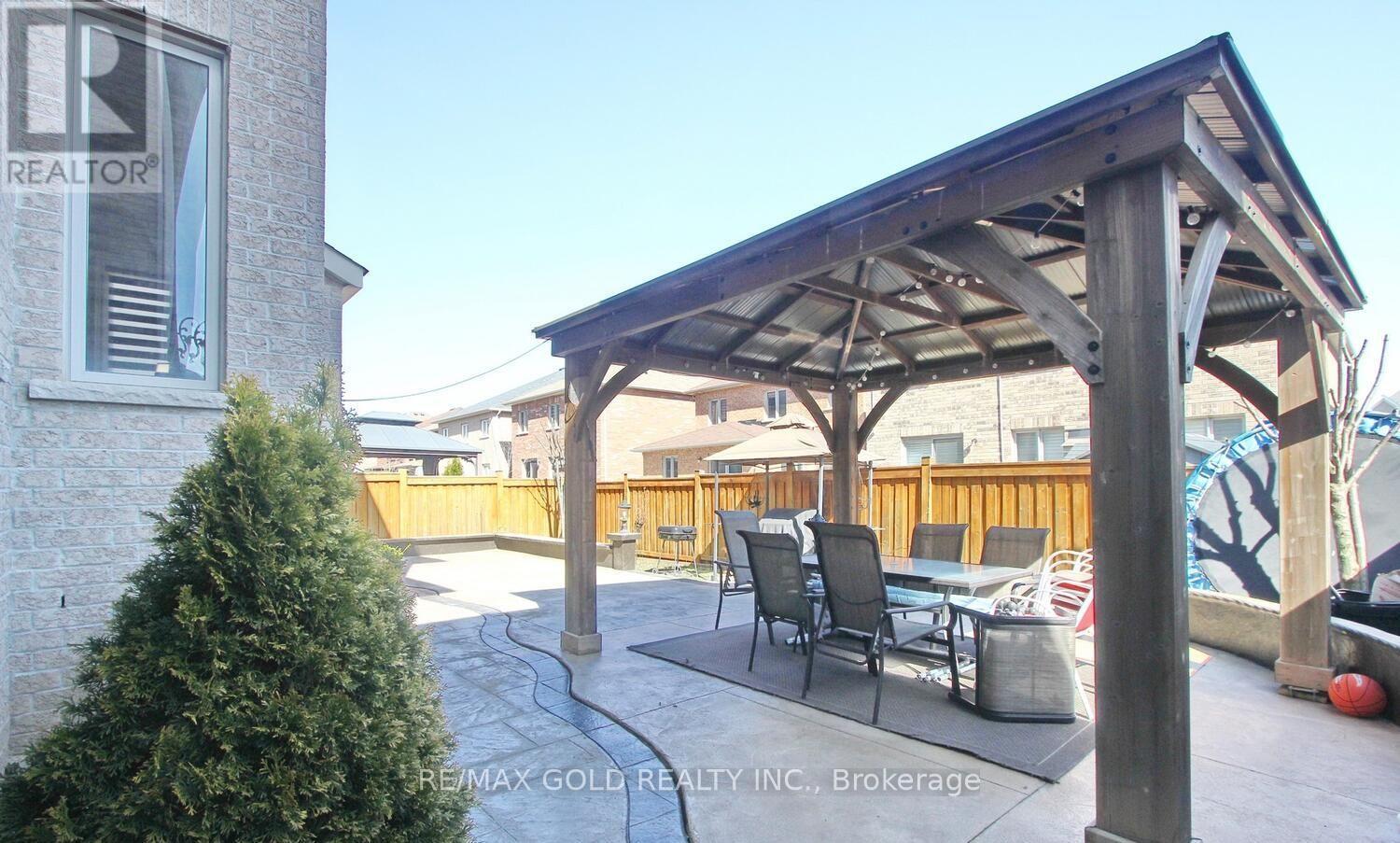 14 Ladbrook Crescent, Brampton, Ontario  L6X 5H6 - Photo 48 - W12918924