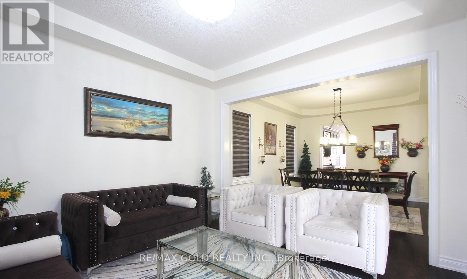 14 Ladbrook Crescent, Brampton, Ontario  L6X 5H6 - Photo 9 - W12918924