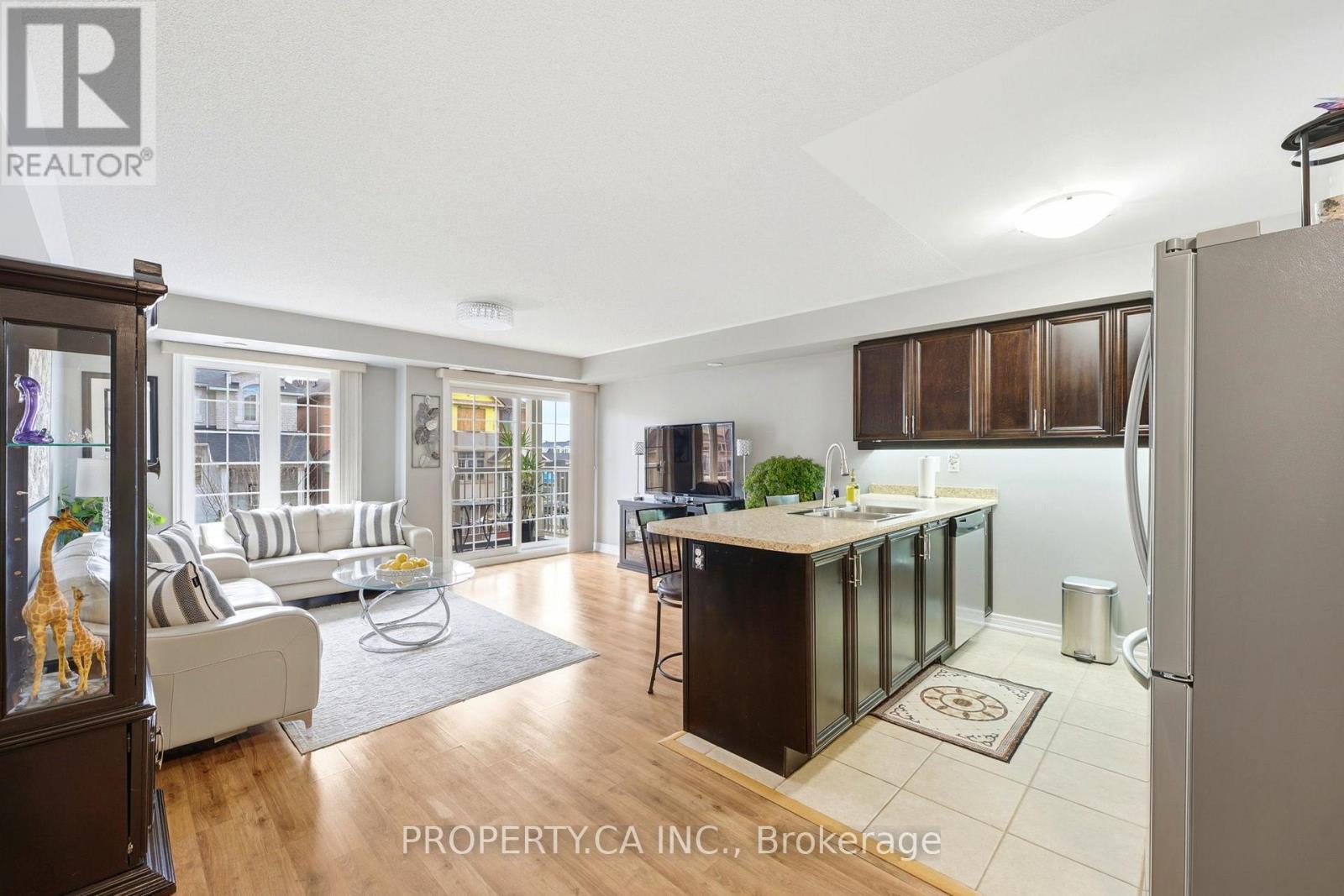 6 - 157 Isaac Devins Boulevard, Toronto, Ontario M9M 0C5 - Photo 10 - W12918938