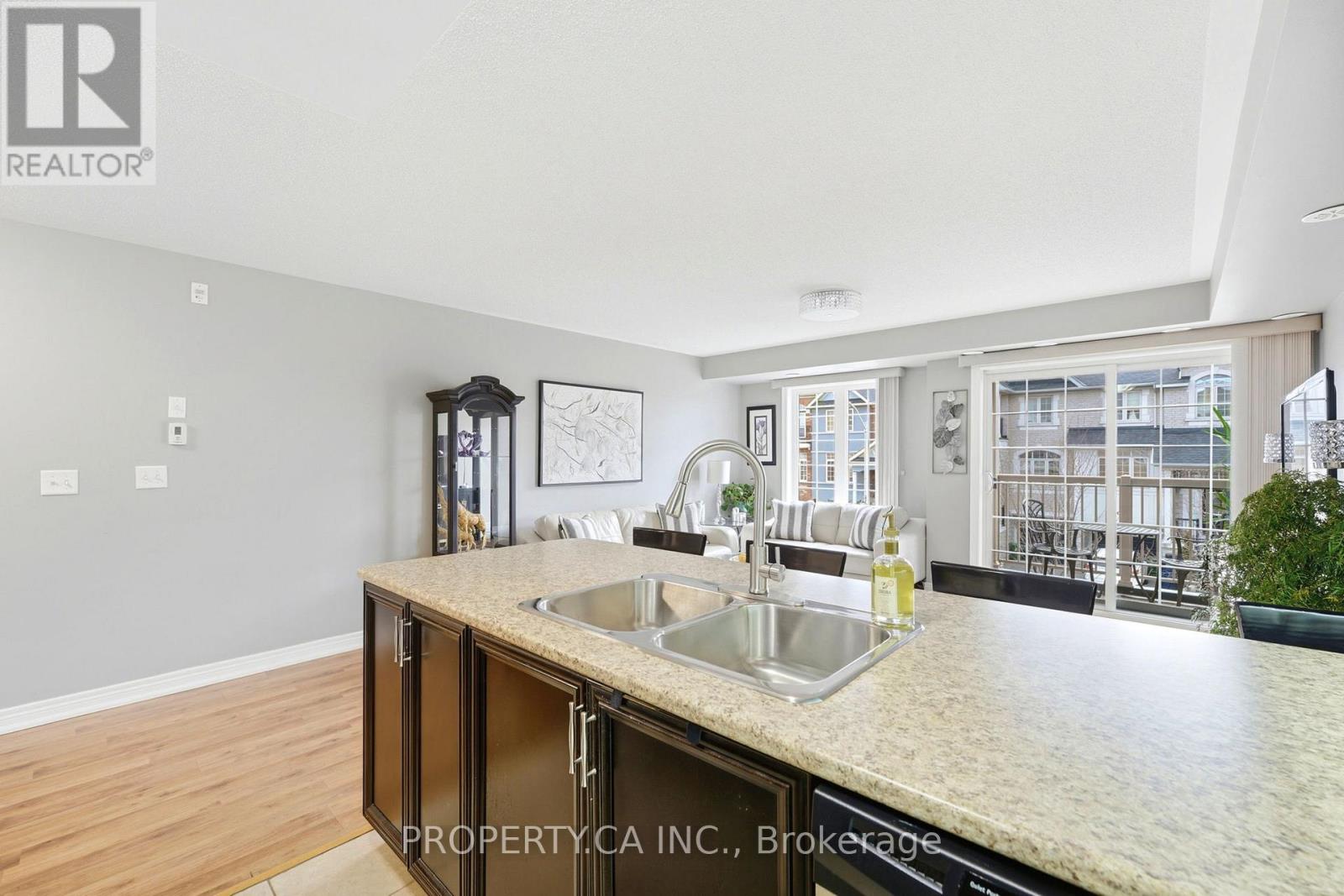 6 - 157 Isaac Devins Boulevard, Toronto, Ontario M9M 0C5 - Photo 13 - W12918938