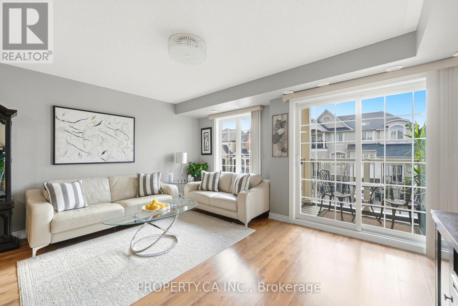 6 - 157 Isaac Devins Boulevard, Toronto, Ontario M9M 0C5 - Photo 8 - W12918938