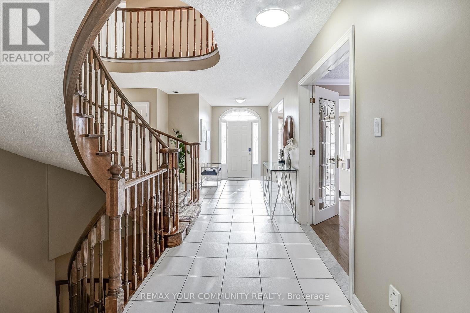 2629 Burnford Trail, Mississauga, Ontario  L5M 5E1 - Photo 23 - W12918968