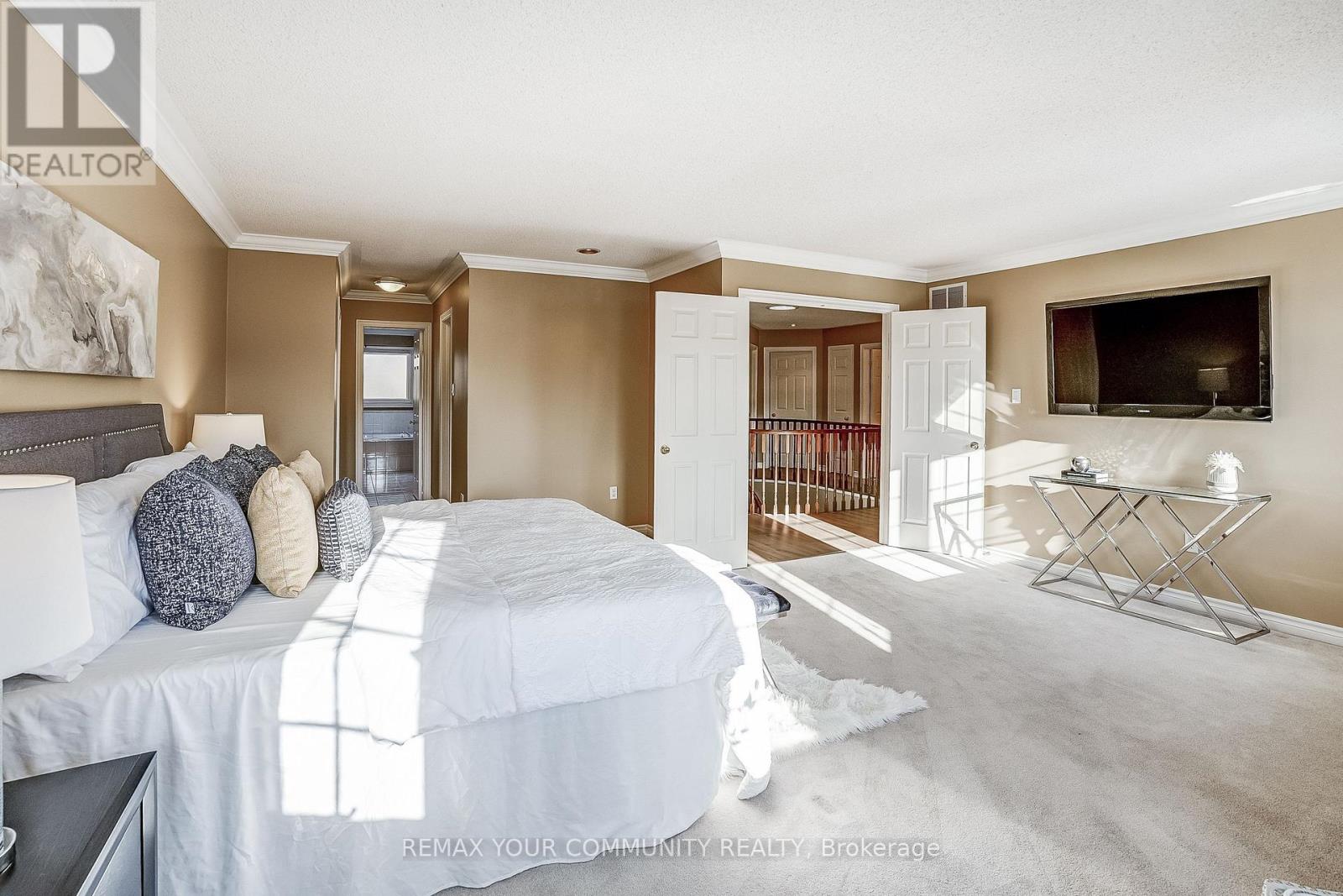 2629 Burnford Trail, Mississauga, Ontario  L5M 5E1 - Photo 25 - W12918968