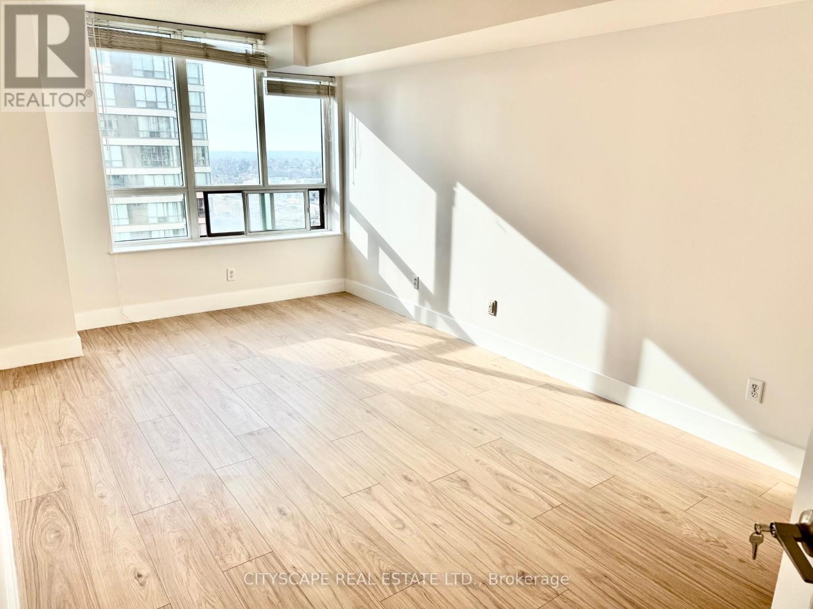 #1606 - 156 Enfield Place, Mississauga (City Centre), Ontario  L5B 4L8 - Photo 11 - W12918980