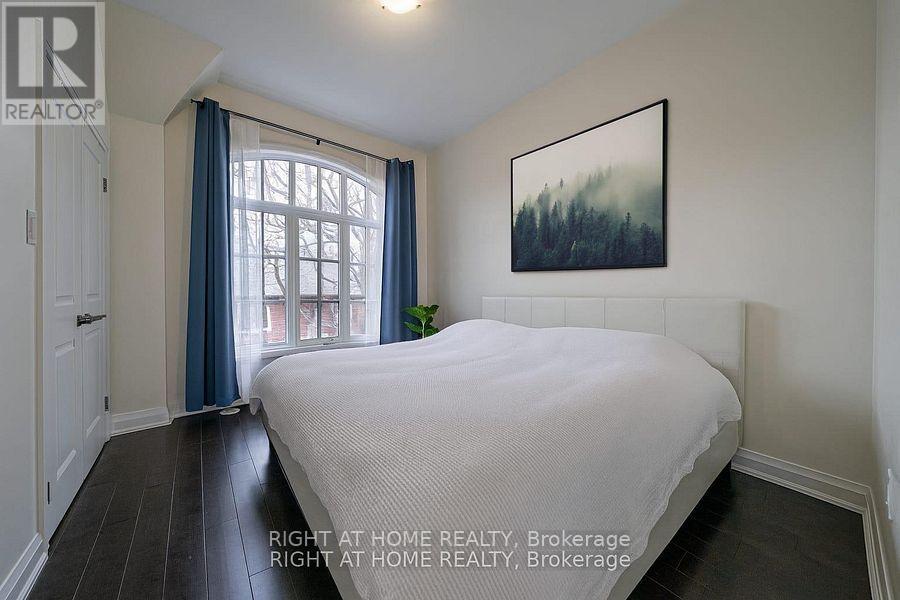 18 - 3077 Cawthra Road, Mississauga, Ontario  L5A 2X4 - Photo 8 - W12919024