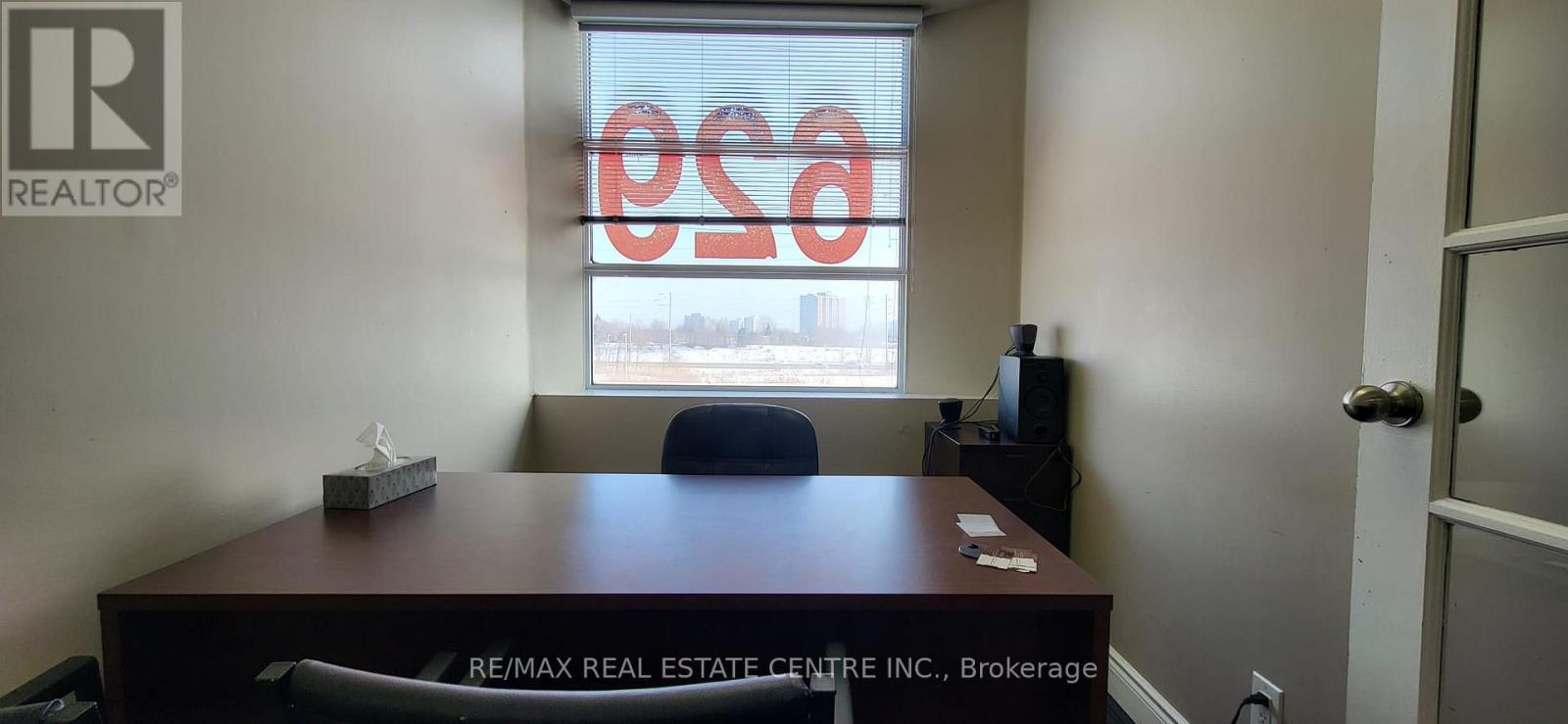 220-221 - 1550 South Gateway Road, Mississauga, Ontario L4W 5G6 - Photo 10 - W12919030