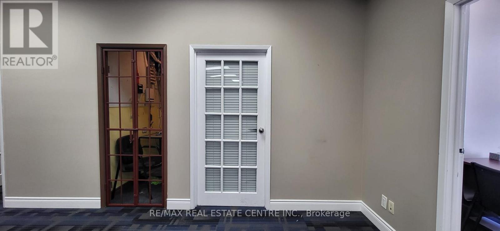 220-221 - 1550 South Gateway Road, Mississauga, Ontario L4W 5G6 - Photo 11 - W12919030