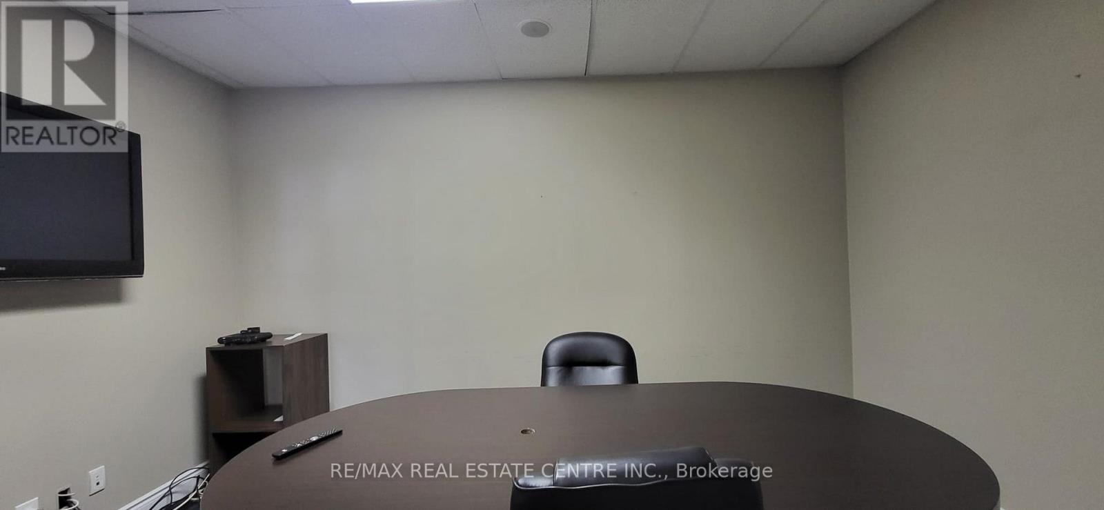 220-221 - 1550 South Gateway Road, Mississauga, Ontario L4W 5G6 - Photo 17 - W12919030