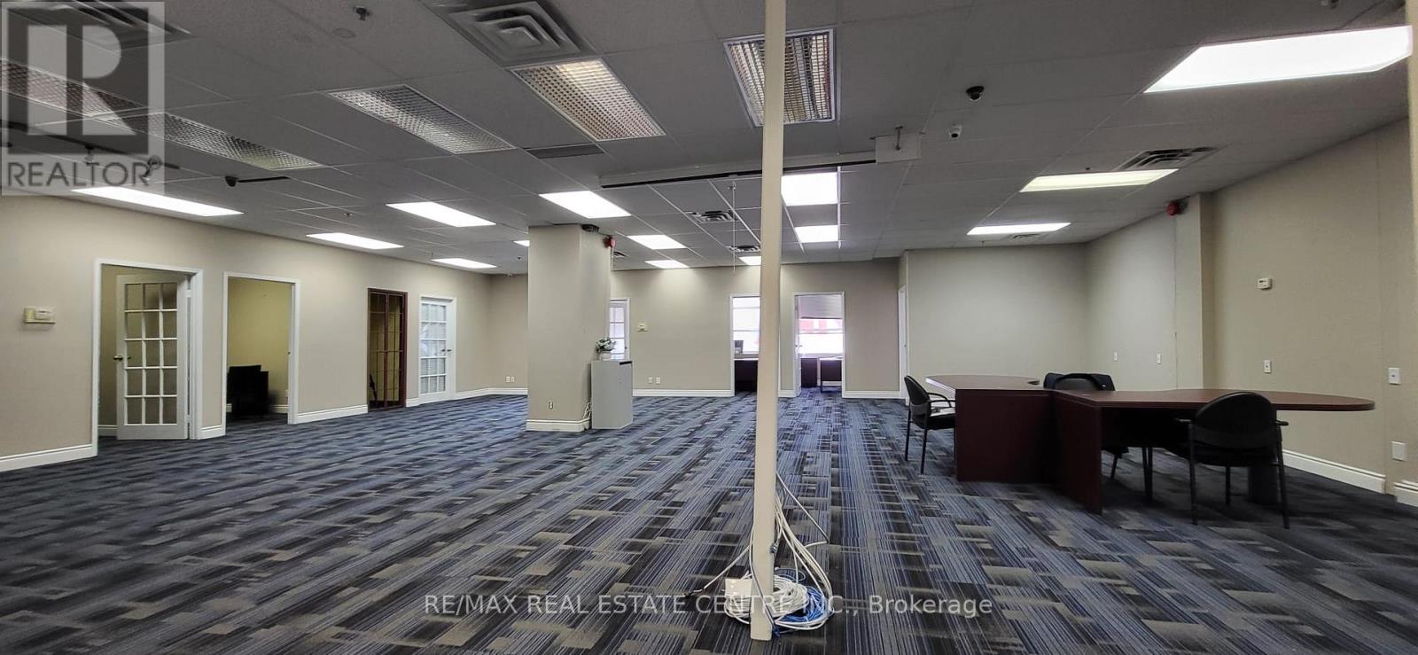 220-221 - 1550 South Gateway Road, Mississauga, Ontario L4W 5G6 - Photo 24 - W12919030