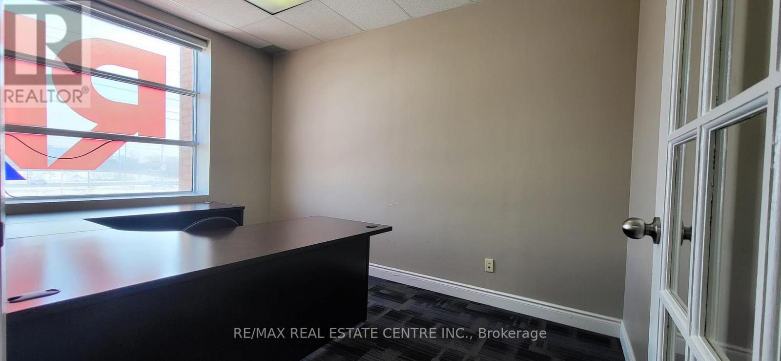 220-221 - 1550 South Gateway Road, Mississauga, Ontario L4W 5G6 - Photo 5 - W12919030