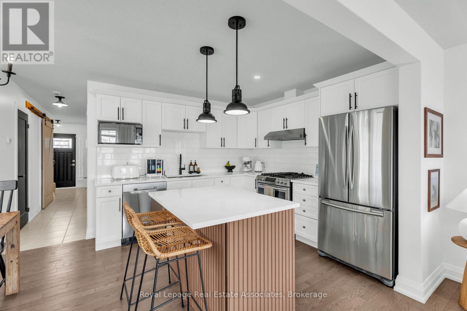 15 Winterton Court, Orangeville, Ontario  L9W 5H8 - Photo 8 - W12919038