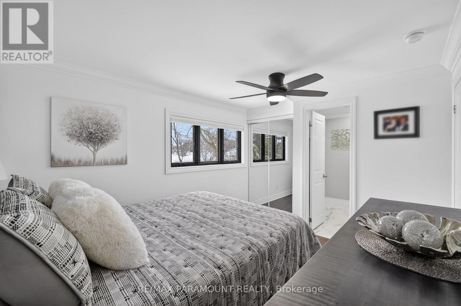 10 Farmington Drive, Brampton (Brampton East), Ontario  L6W 2V2 - Photo 23 - W12919046