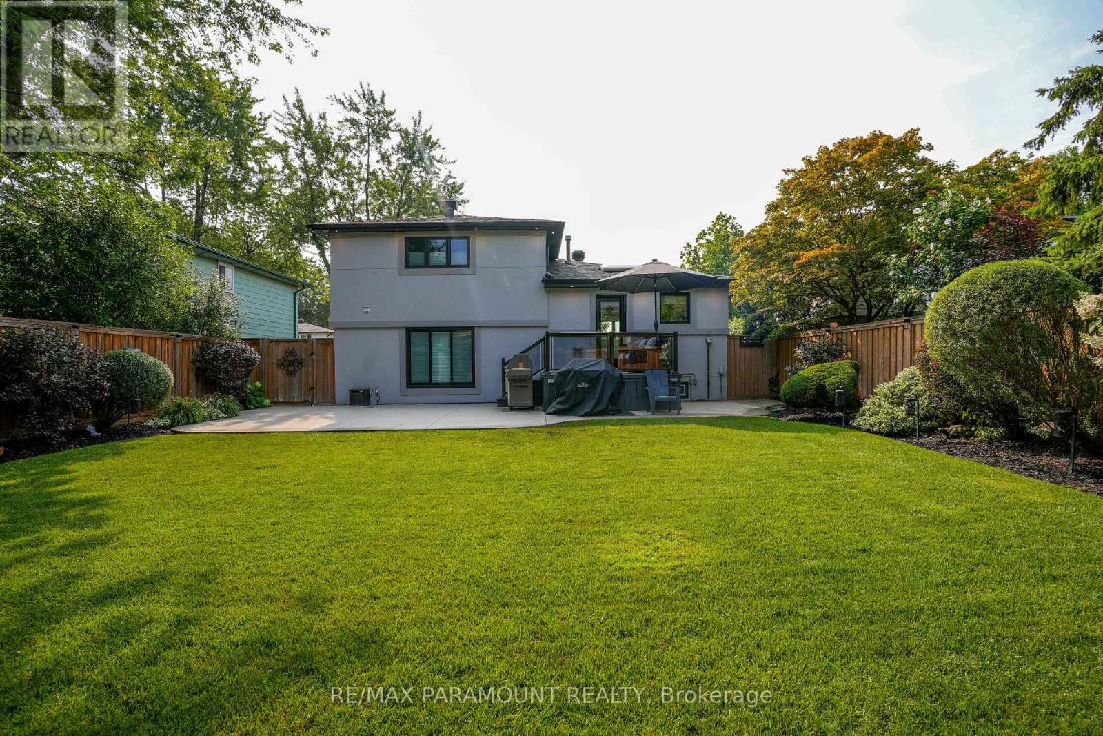 10 Farmington Drive, Brampton (Brampton East), Ontario  L6W 2V2 - Photo 40 - W12919046