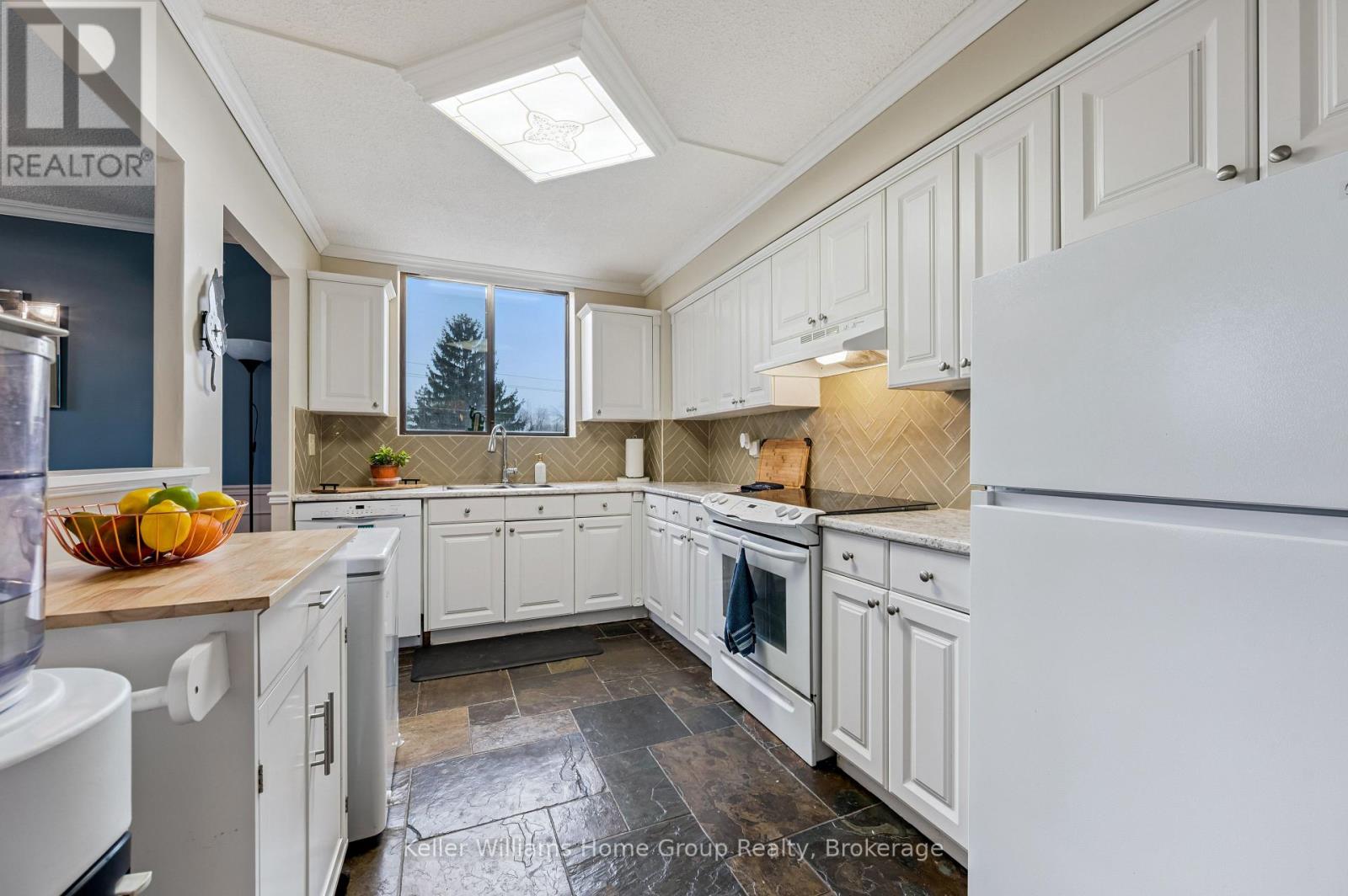 201 - 93 Westwood Road, Guelph, Ontario  N1H 7J7 - Photo 9 - X12915948