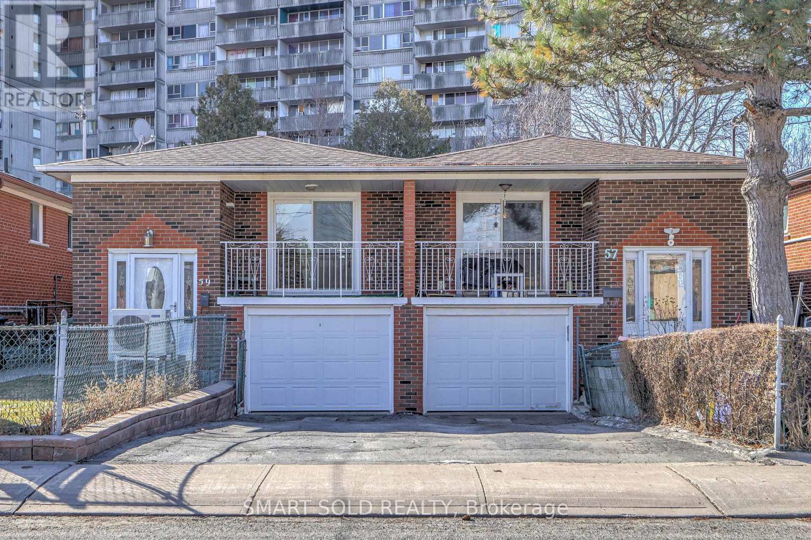 59 Chapman Avenue, Toronto, Ontario  M4B 1C6 - Photo 2 - E12917664