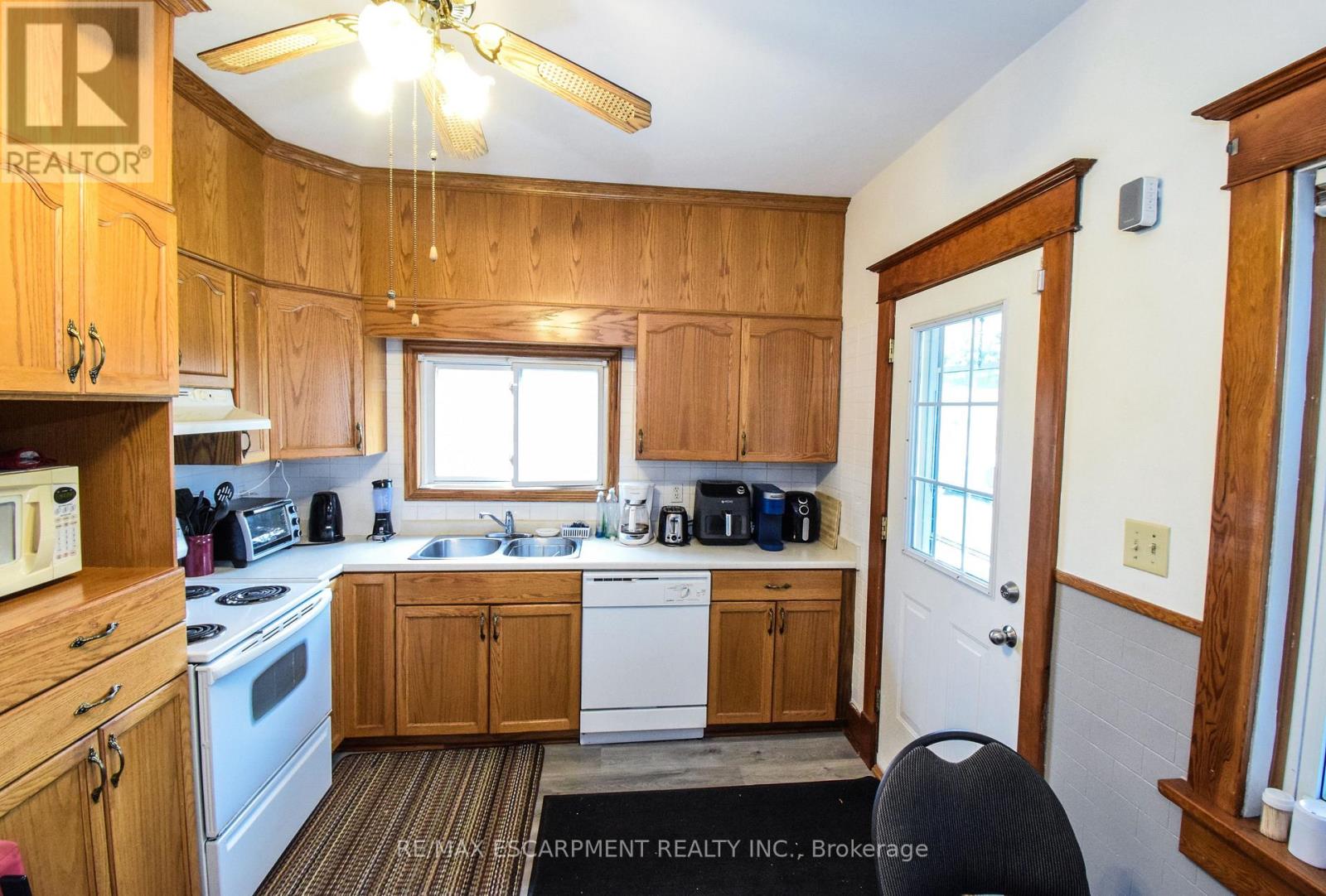 264 Hellems Avenue, Welland, Ontario  L3B 3B7 - Photo 11 - X12918792