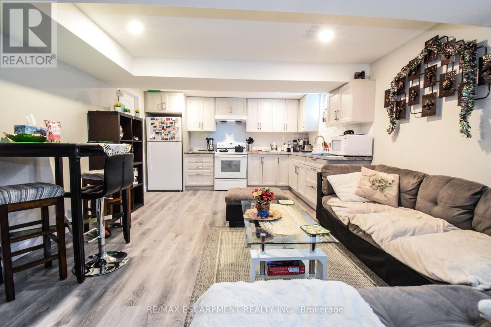 264 Hellems Avenue, Welland, Ontario  L3B 3B7 - Photo 23 - X12918792