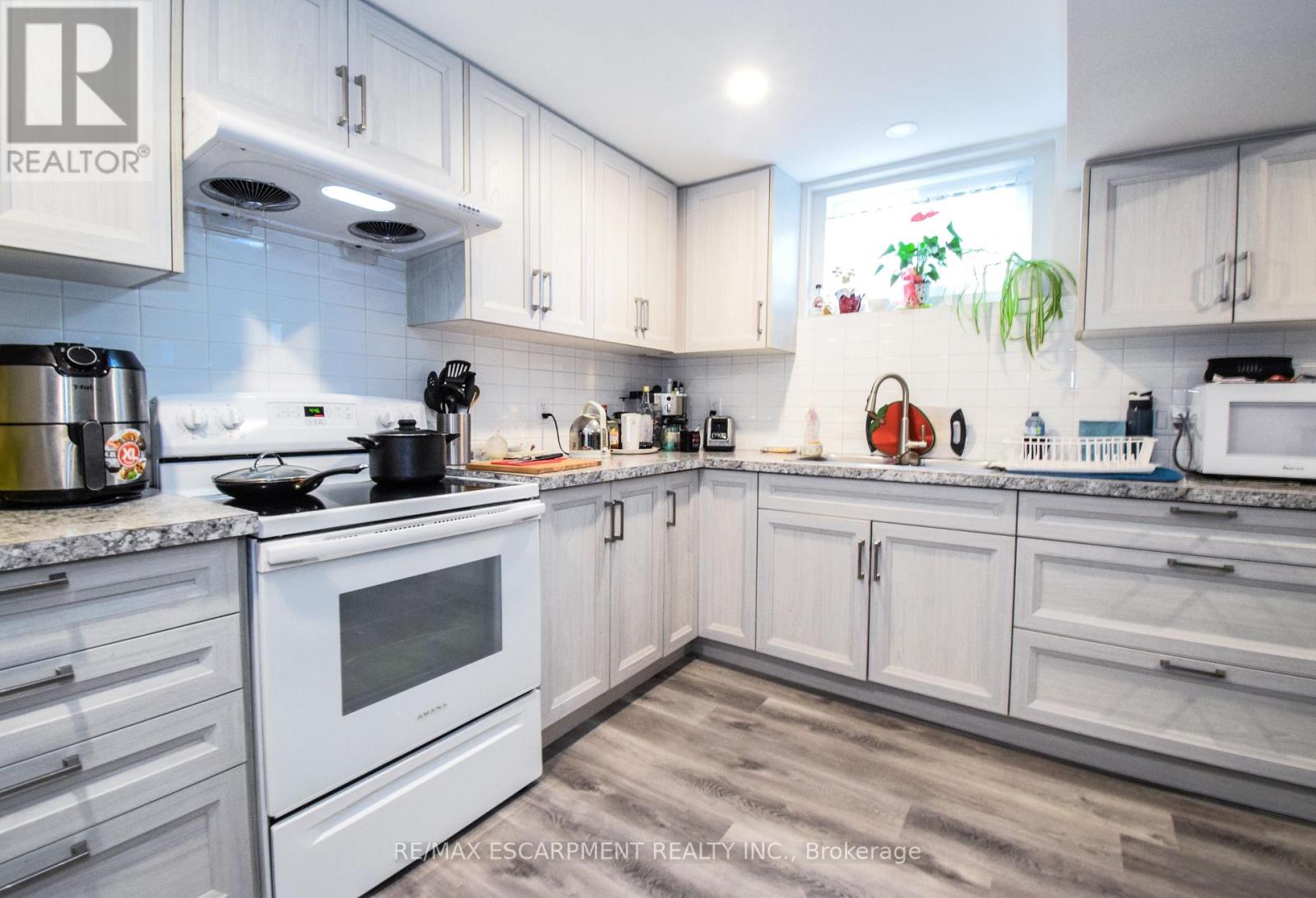 264 Hellems Avenue, Welland, Ontario  L3B 3B7 - Photo 25 - X12918792