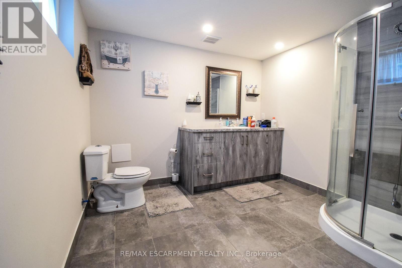 264 Hellems Avenue, Welland, Ontario  L3B 3B7 - Photo 28 - X12918792