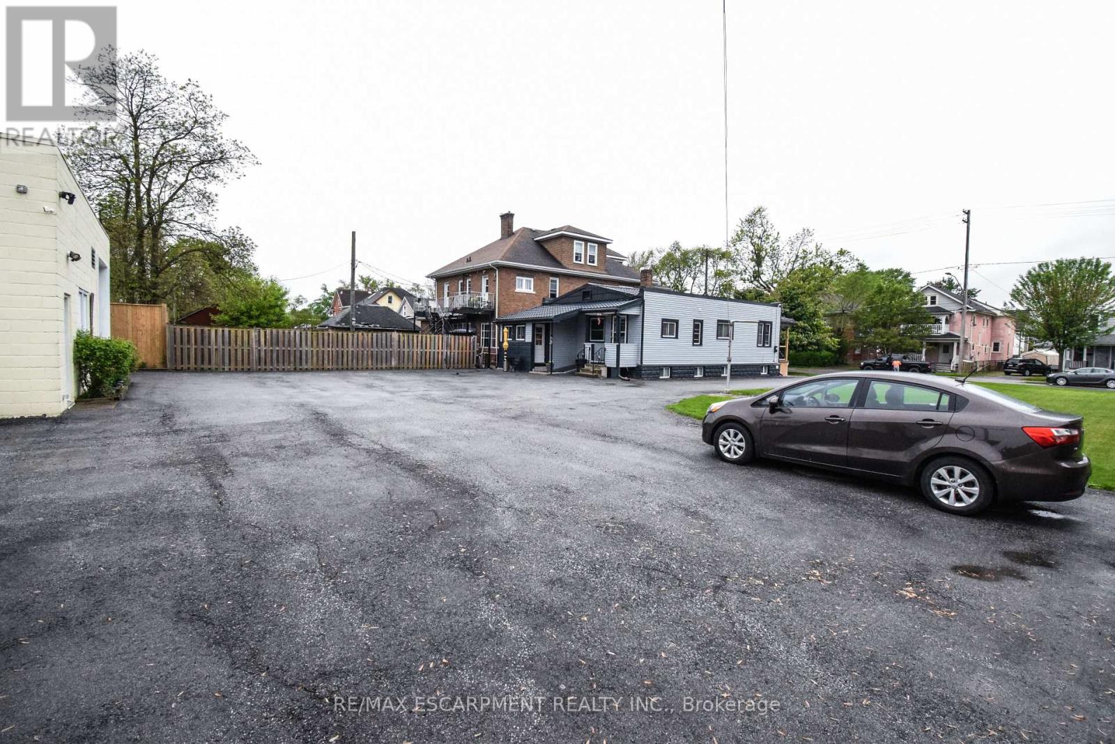 264 Hellems Avenue, Welland, Ontario  L3B 3B7 - Photo 31 - X12918792