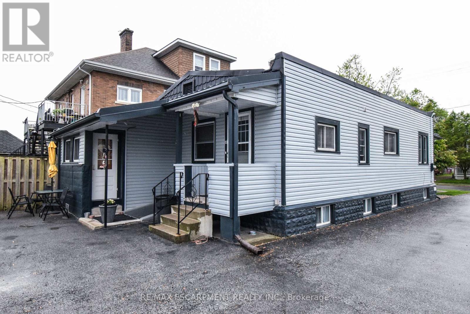 264 Hellems Avenue, Welland, Ontario  L3B 3B7 - Photo 6 - X12918792