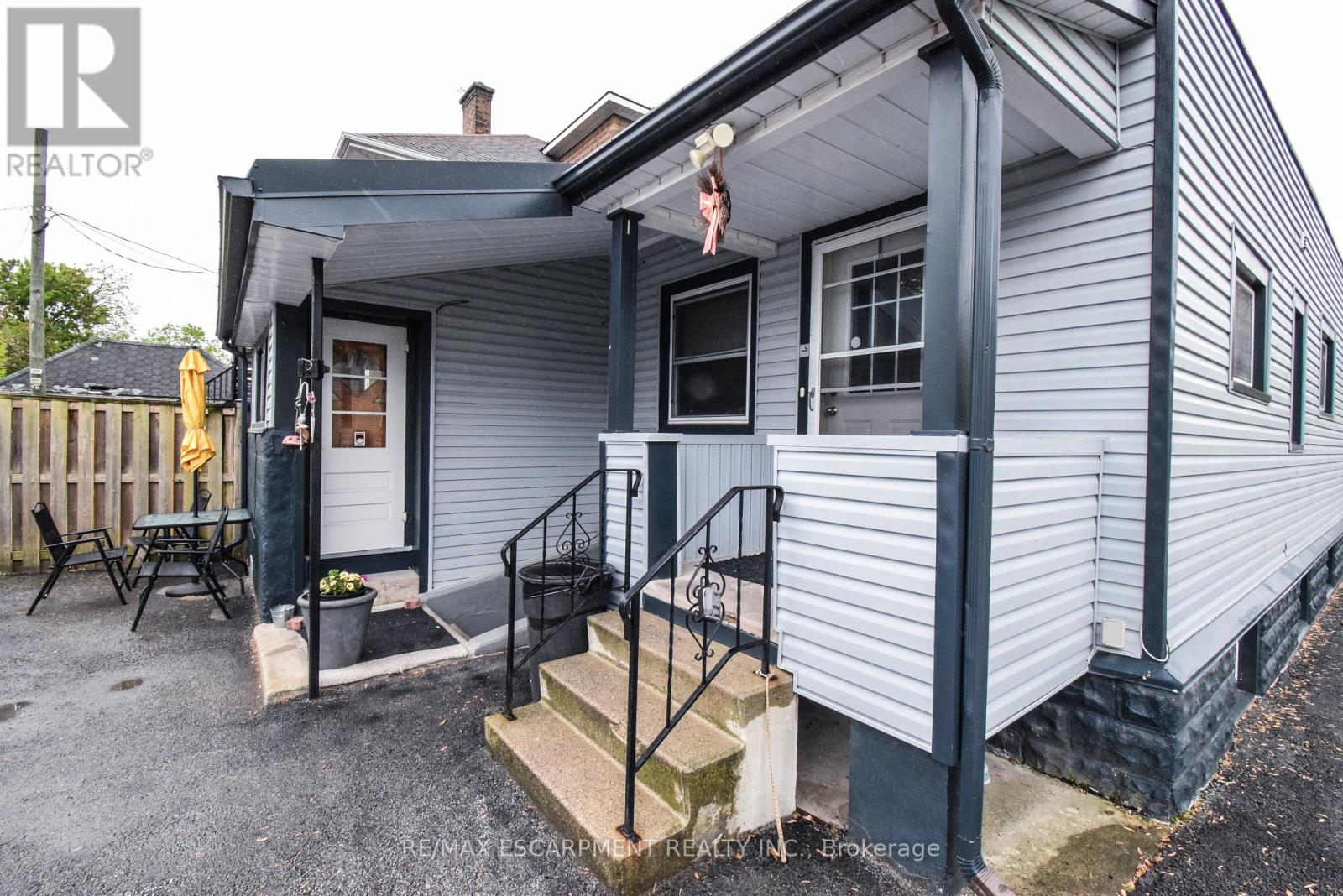 264 Hellems Avenue, Welland, Ontario  L3B 3B7 - Photo 7 - X12918792