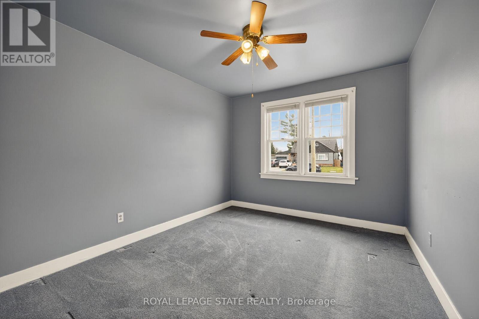 21 Lakeview Avenue, Grimsby, Ontario  L3M 3L9 - Photo 18 - X12918818