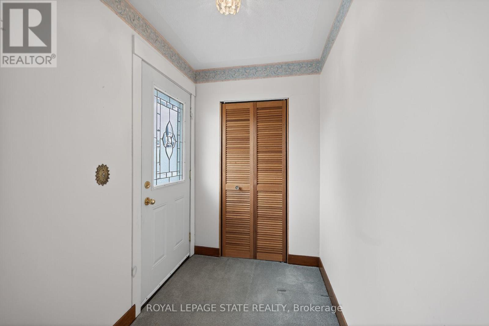 21 Lakeview Avenue, Grimsby, Ontario  L3M 3L9 - Photo 4 - X12918818