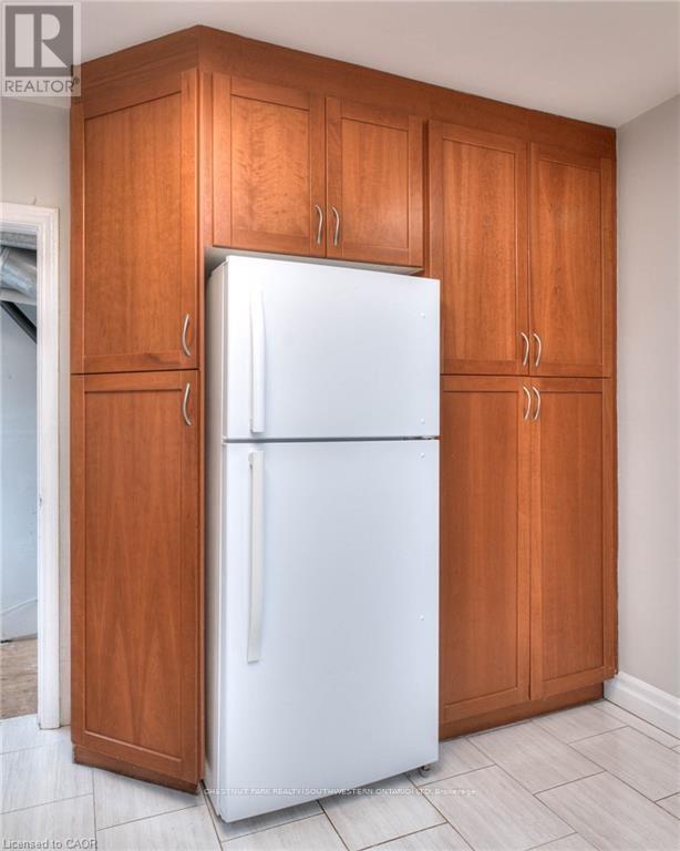 839 Stirling Avenue S, Kitchener, Ontario  N2M 3K4 - Photo 8 - X12918860